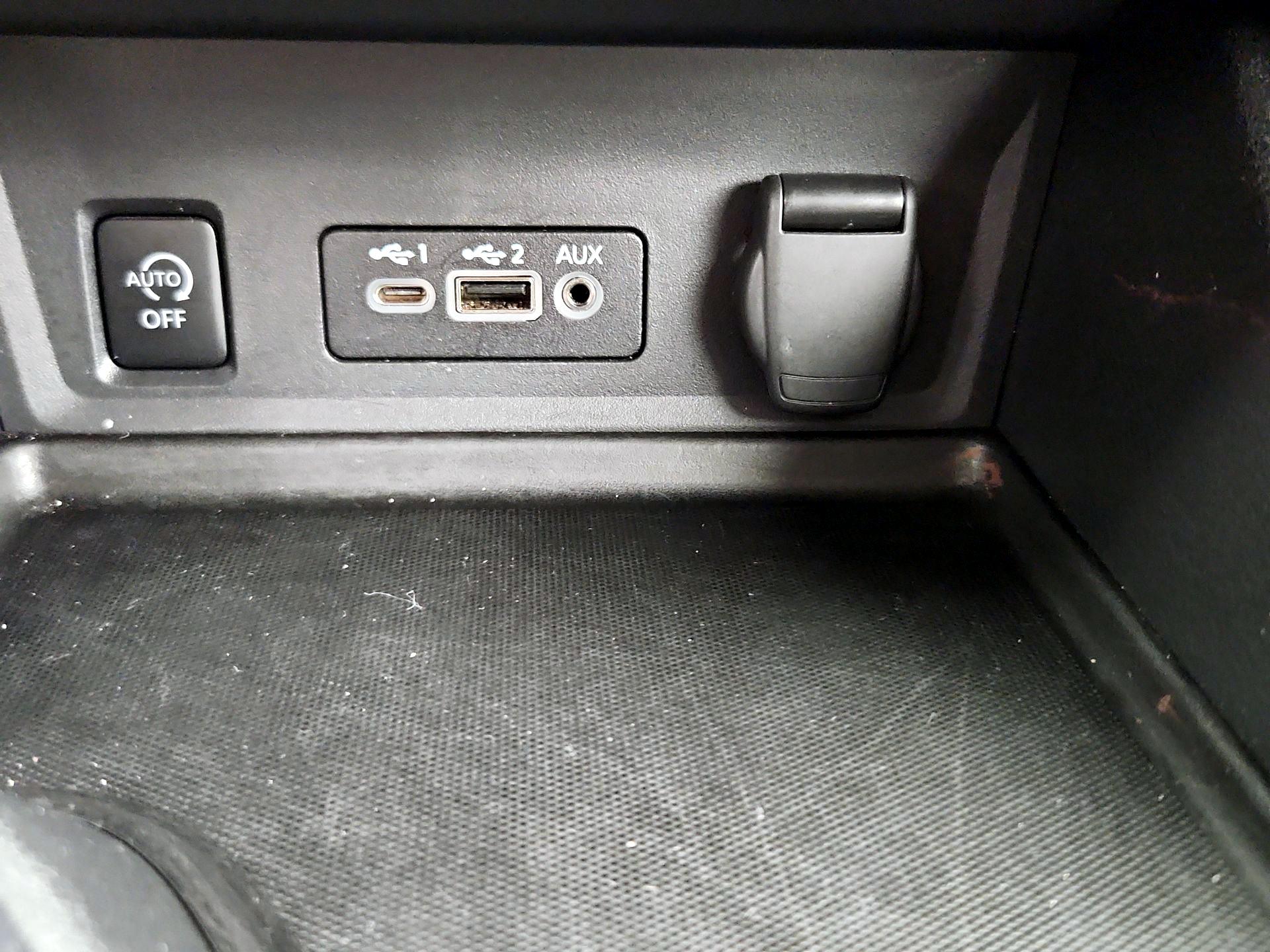 Thumbnail: 2025 Nissan Sentra - 18