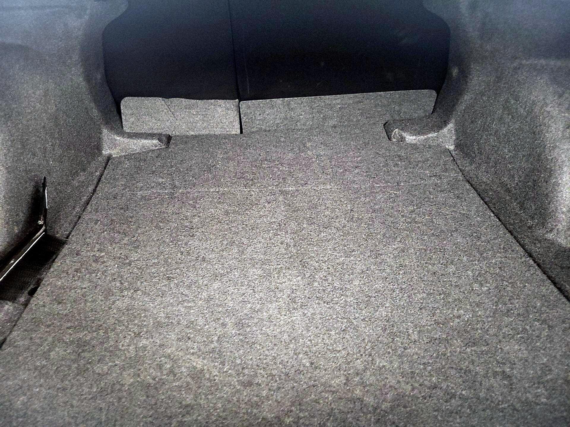 Thumbnail: 2025 Toyota Corolla - 20