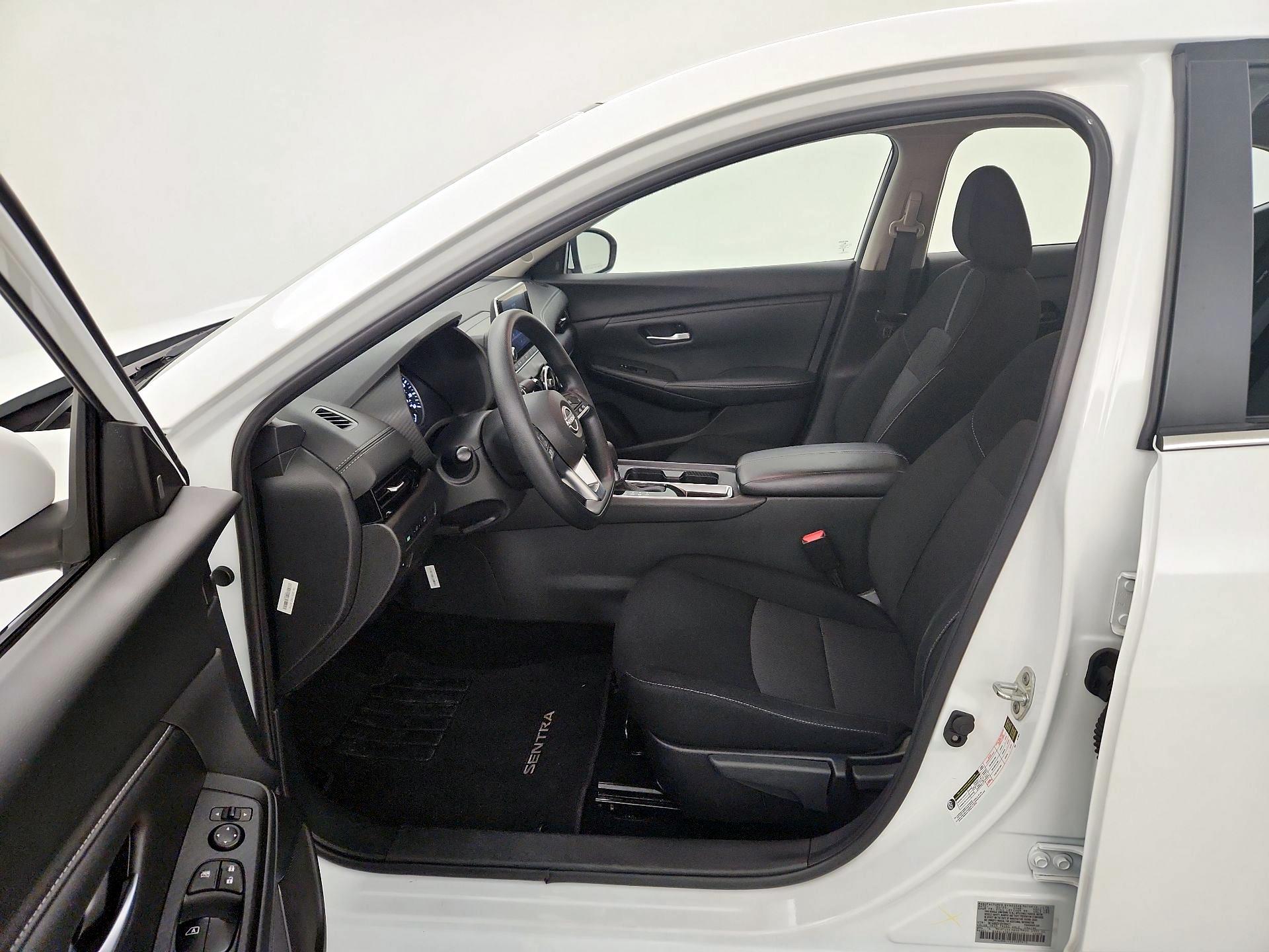 Thumbnail: 2025 Nissan Sentra - 11