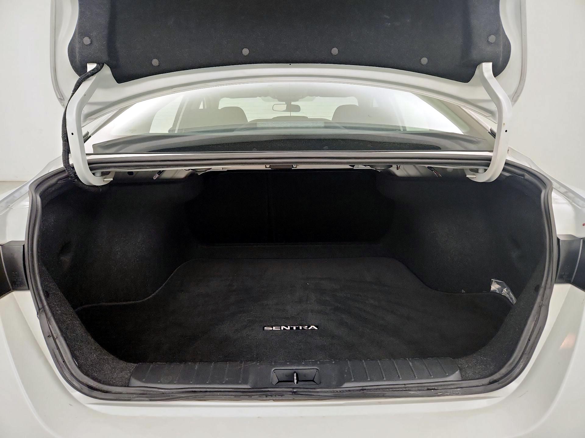 Thumbnail: 2025 Nissan Sentra - 20