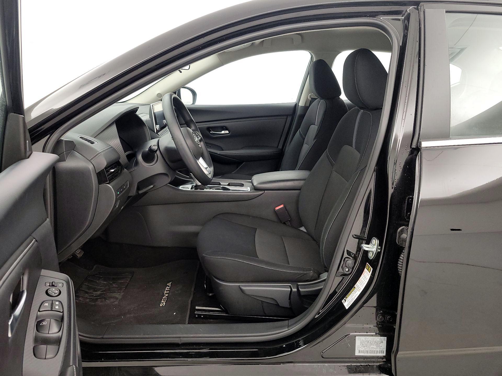 Thumbnail: 2025 Nissan Sentra - 11