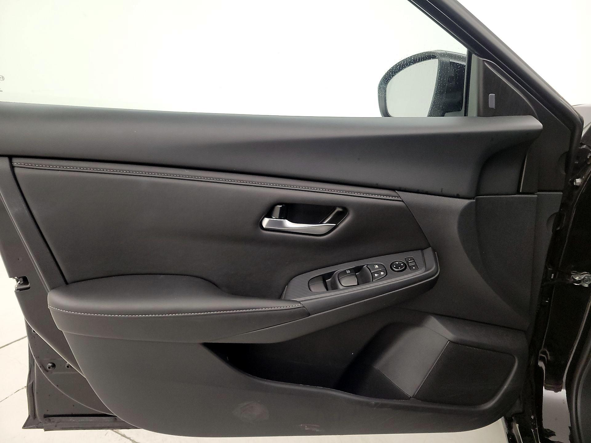 Thumbnail: 2025 Nissan Sentra - 12