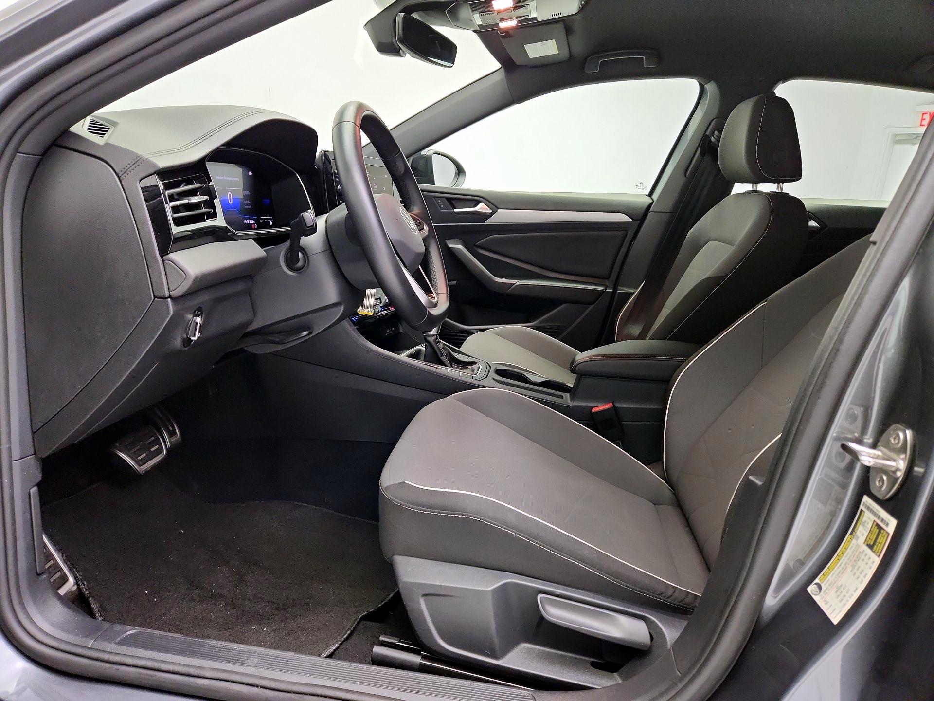 Thumbnail: 2025 Volkswagen Jetta - 11