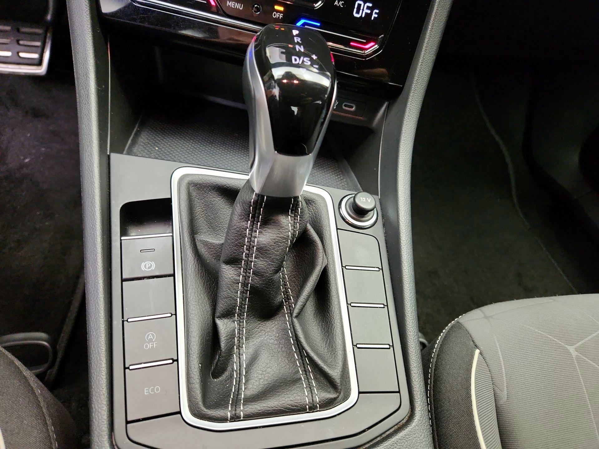 Thumbnail: 2025 Volkswagen Jetta - 17