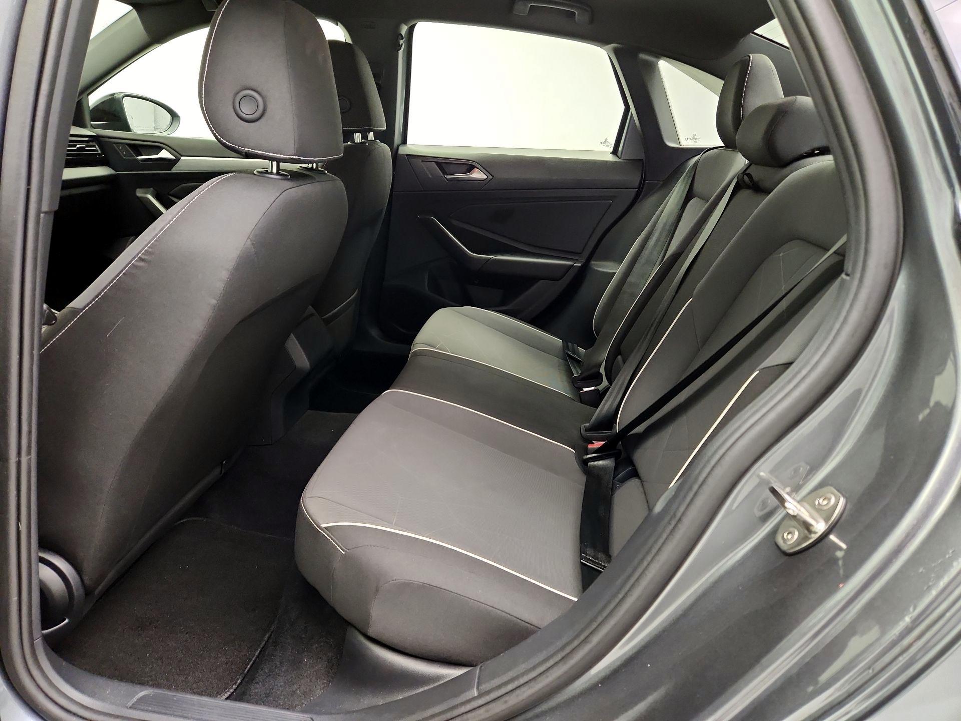 Thumbnail: 2025 Volkswagen Jetta - 19