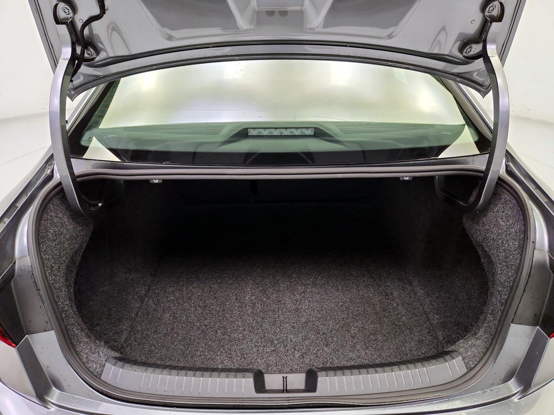 Thumbnail: 2025 Volkswagen Jetta - 20