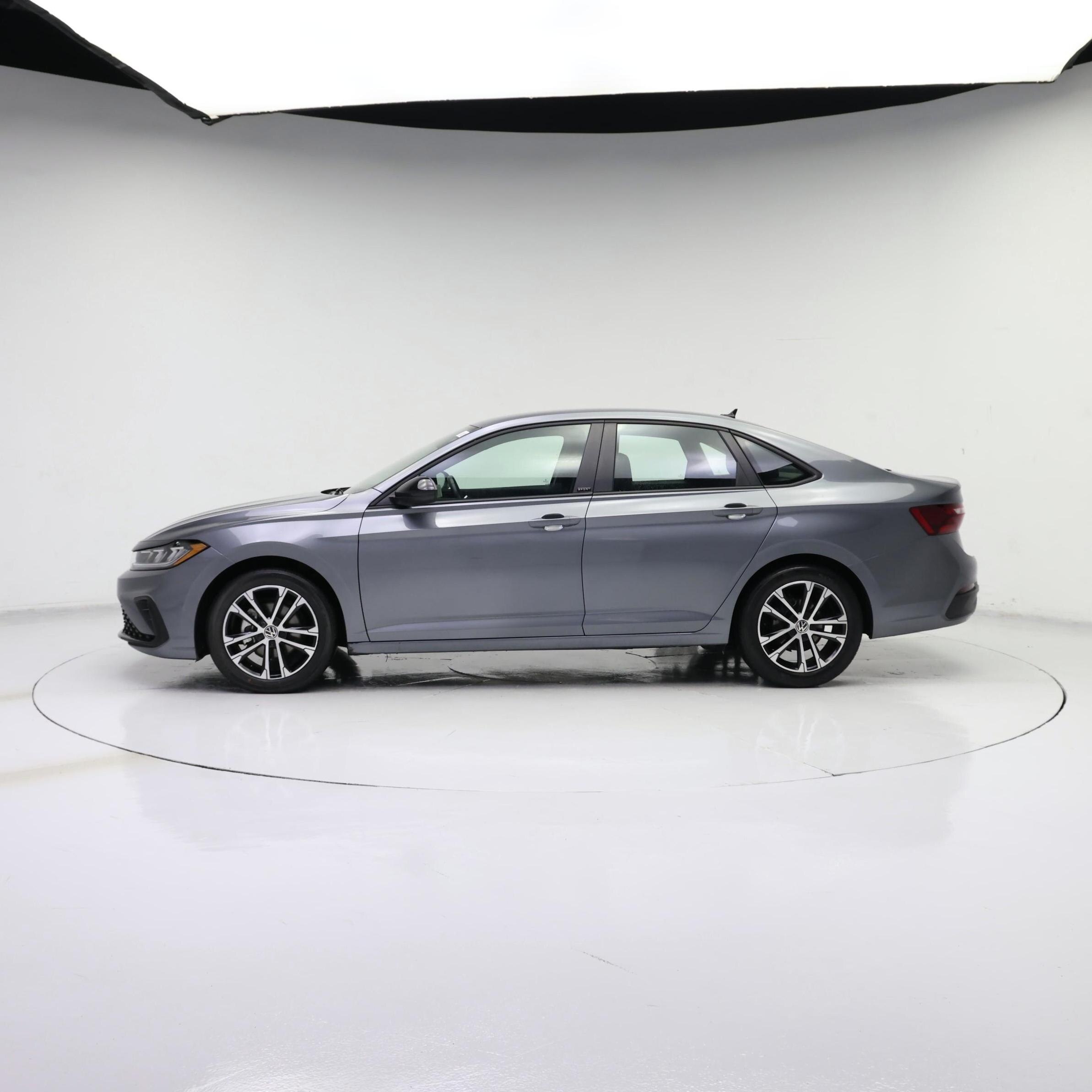 Thumbnail: 2025 Volkswagen Jetta - 3