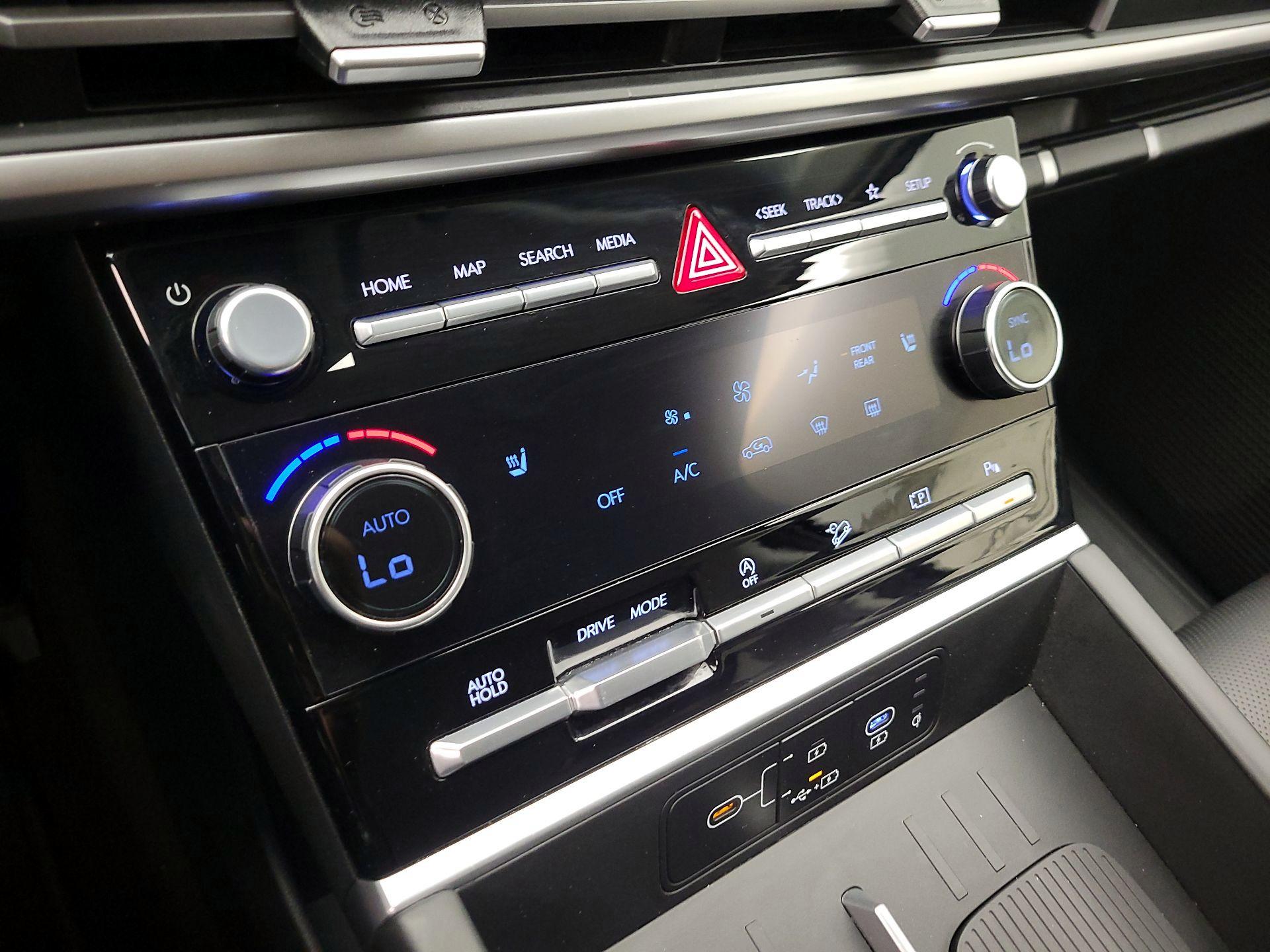 Thumbnail: 2025 Hyundai Santa Fe - 16