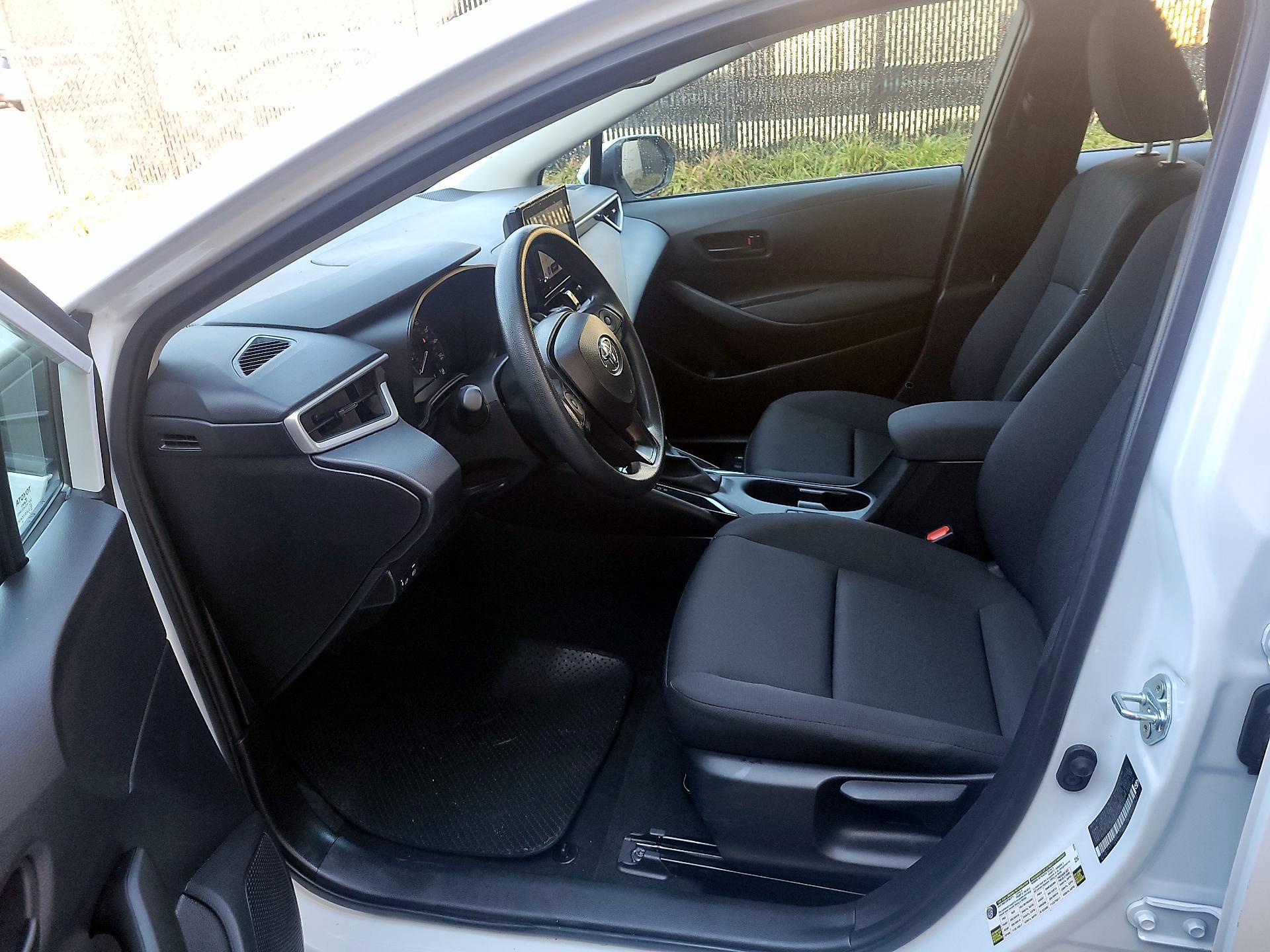 Thumbnail: 2025 Toyota Corolla - 9