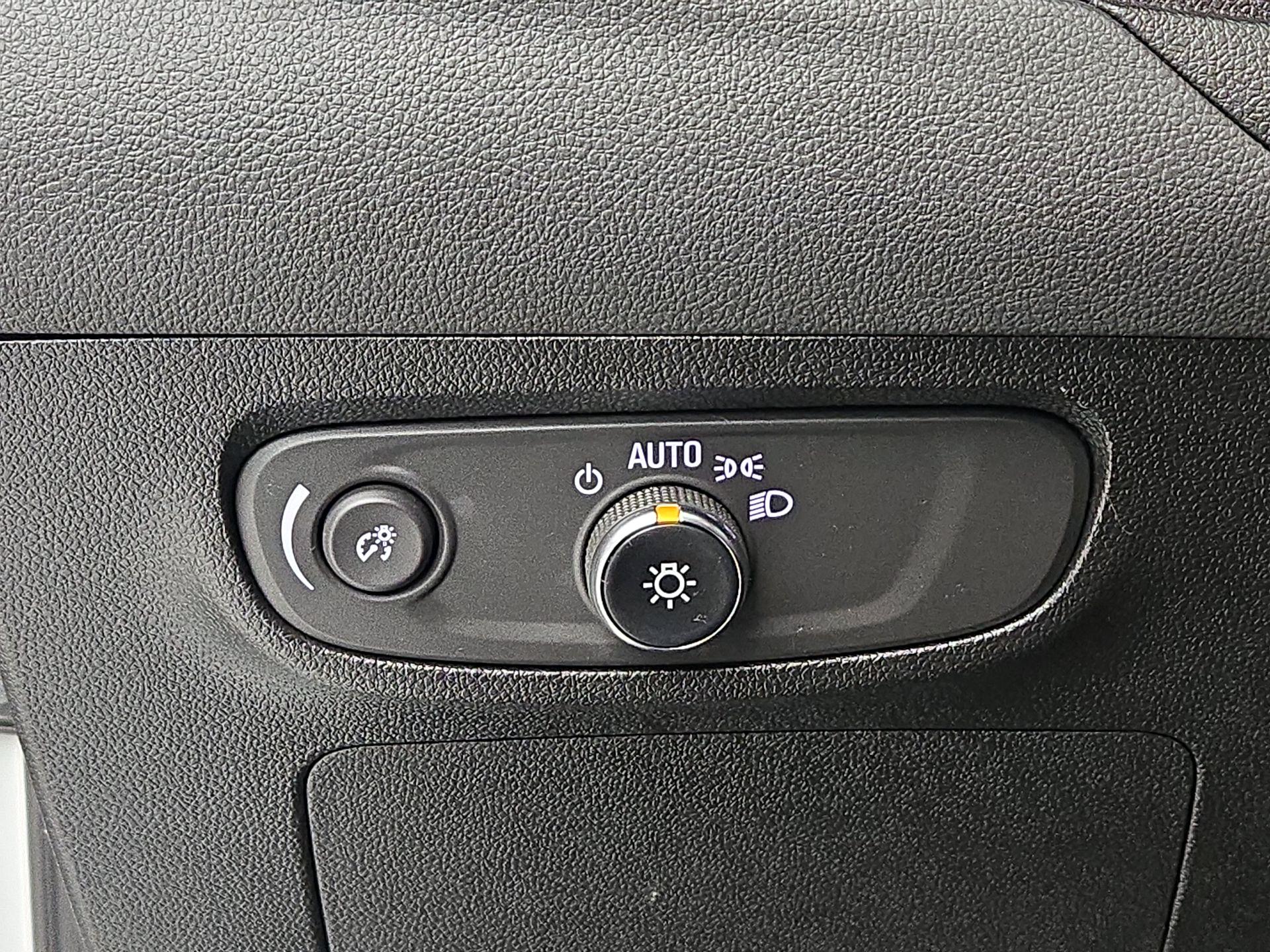 Thumbnail: 2025 Buick Encore GX - 13