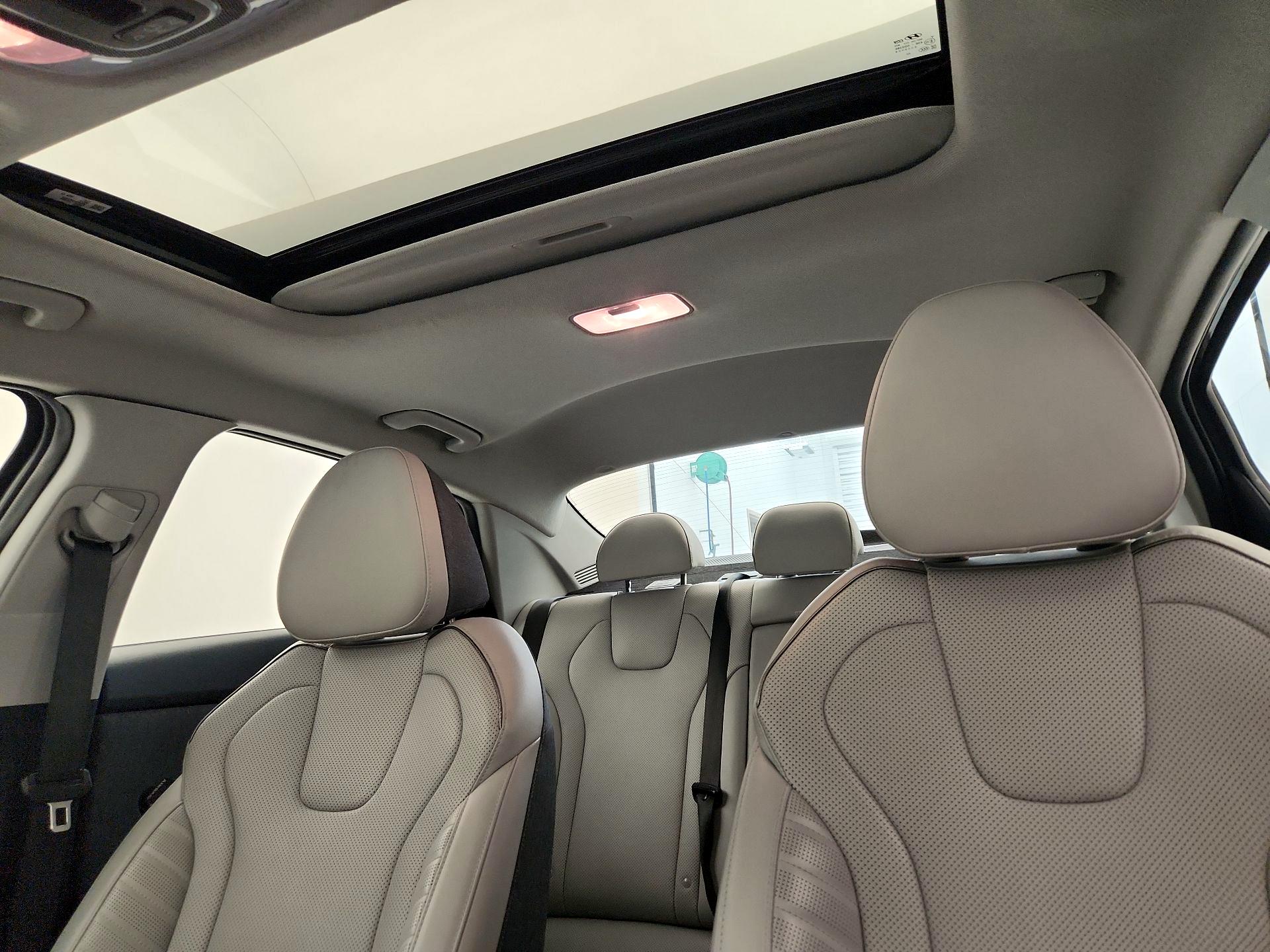 Thumbnail: 2025 Hyundai Elantra - 20