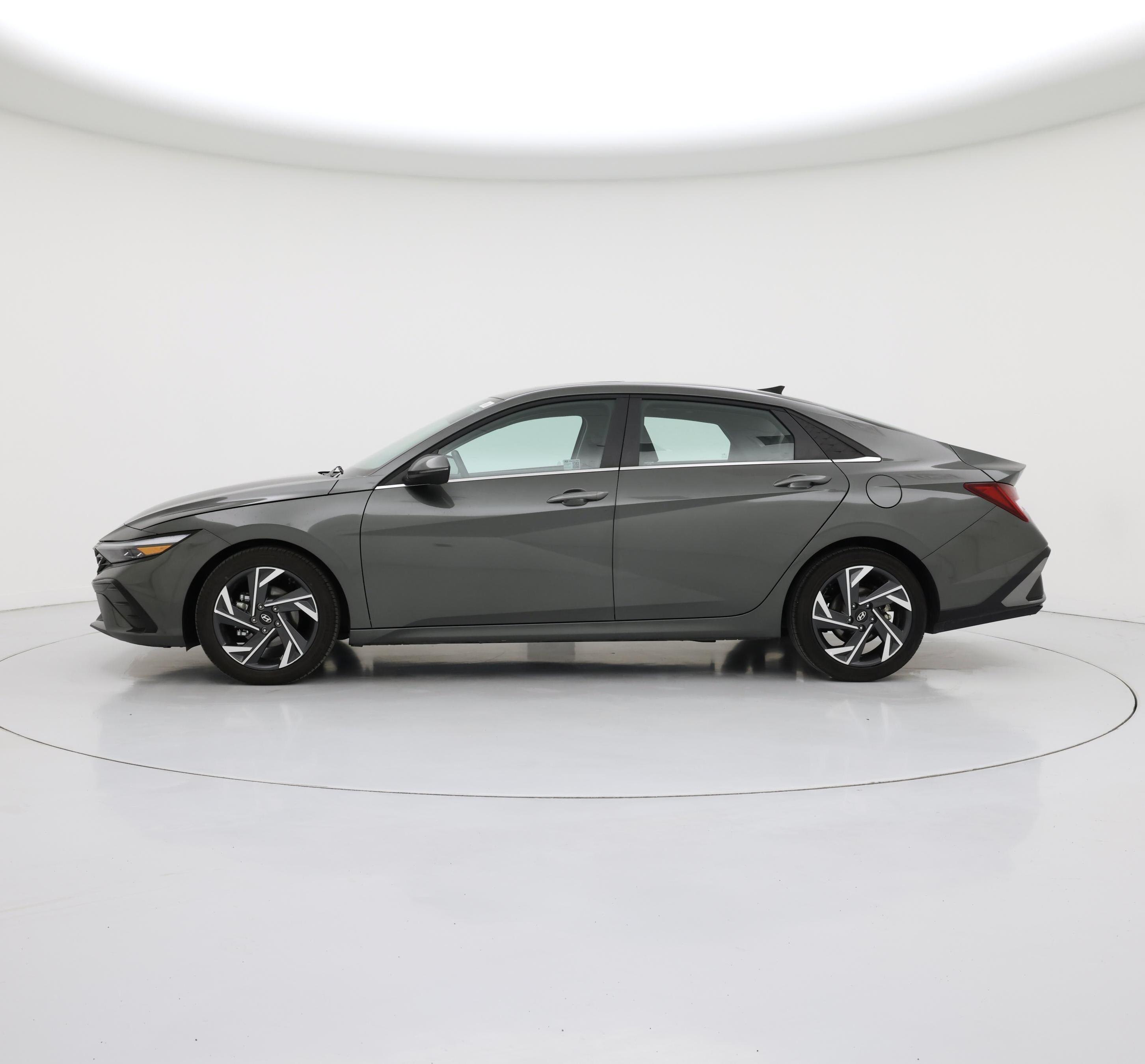 Thumbnail: 2025 Hyundai Elantra - 3