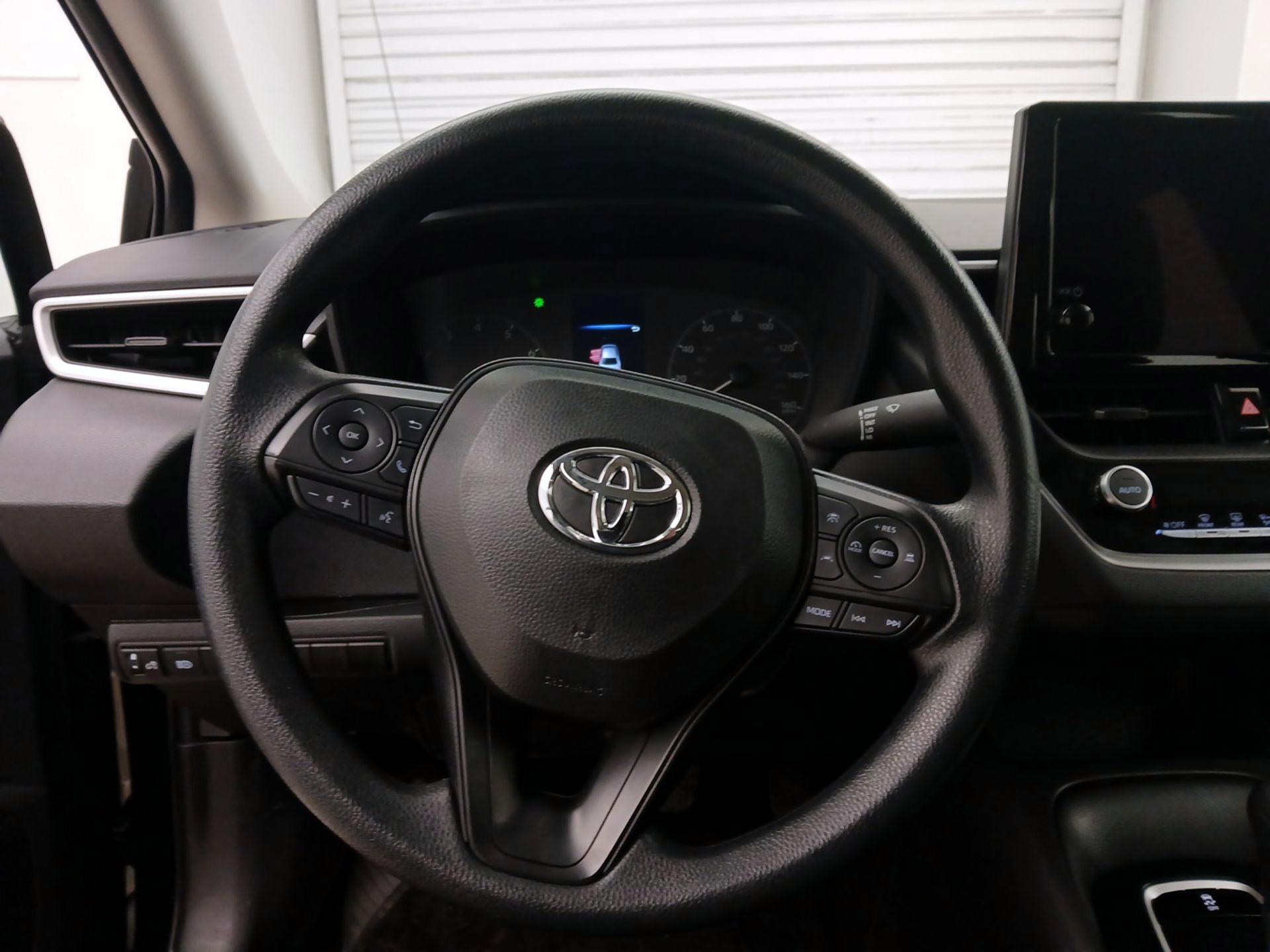 Thumbnail: 2025 Toyota Corolla - 10