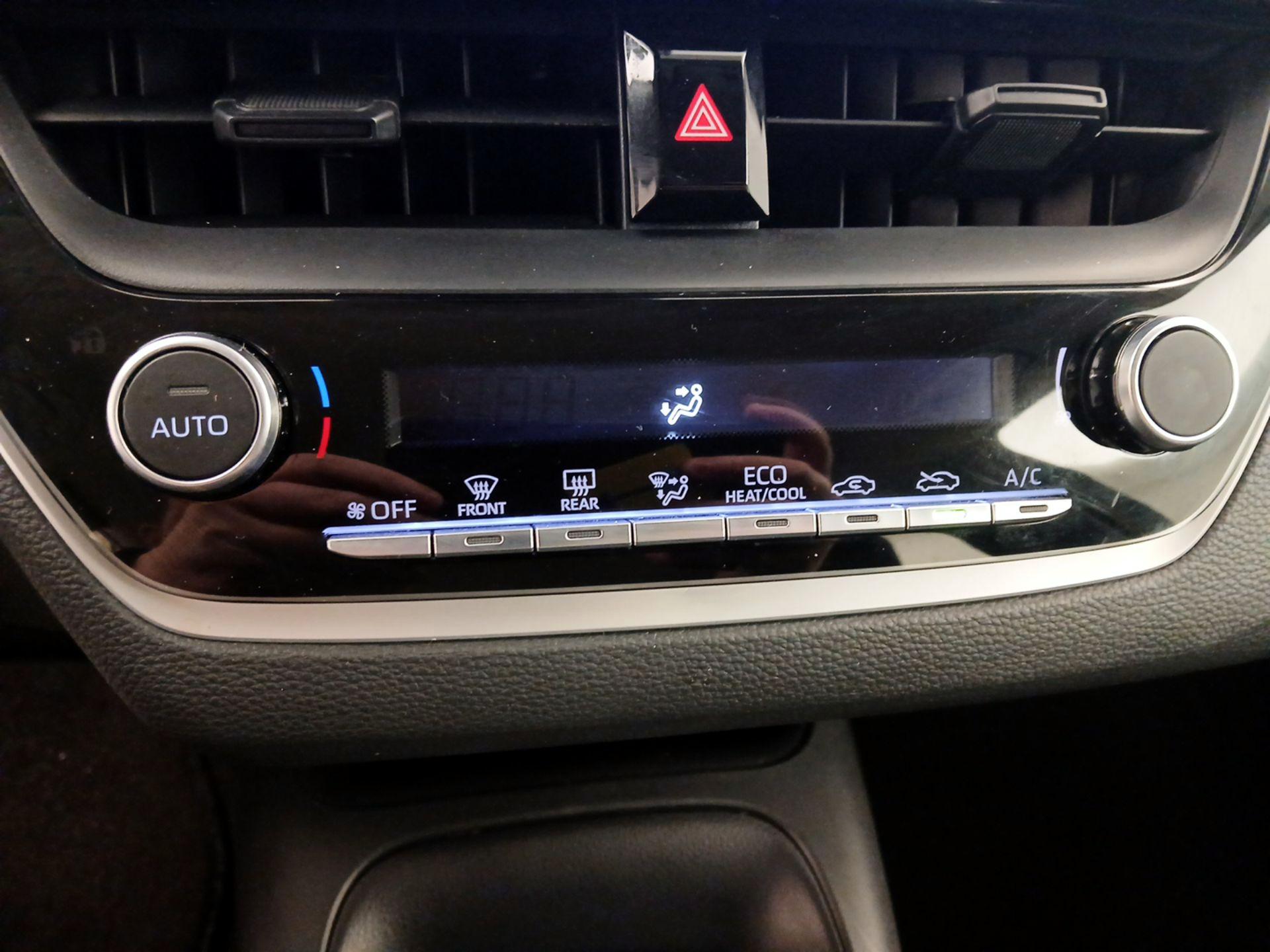 Thumbnail: 2025 Toyota Corolla - 16