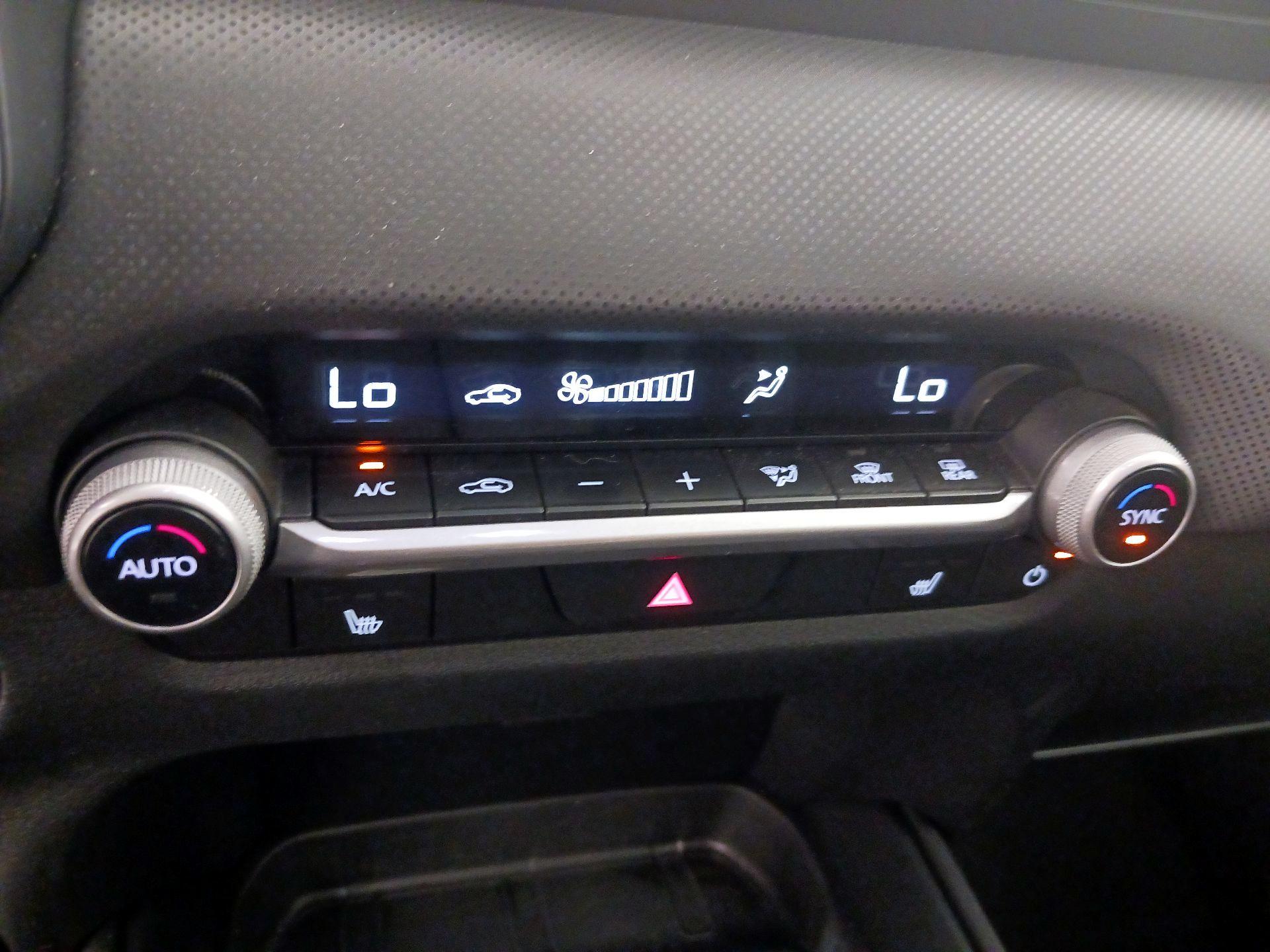 Thumbnail: 2025 Mazda CX-50 - 17