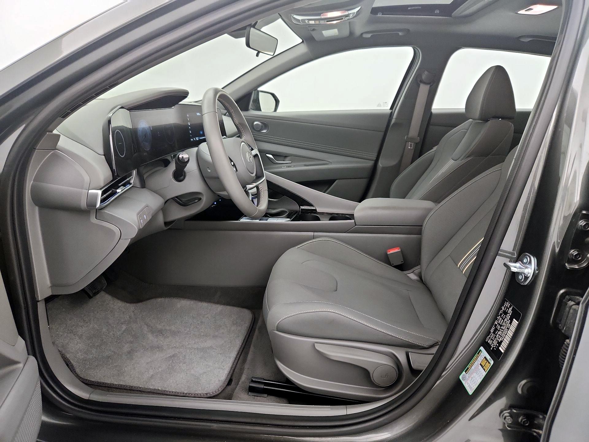 Thumbnail: 2025 Hyundai Elantra - 11