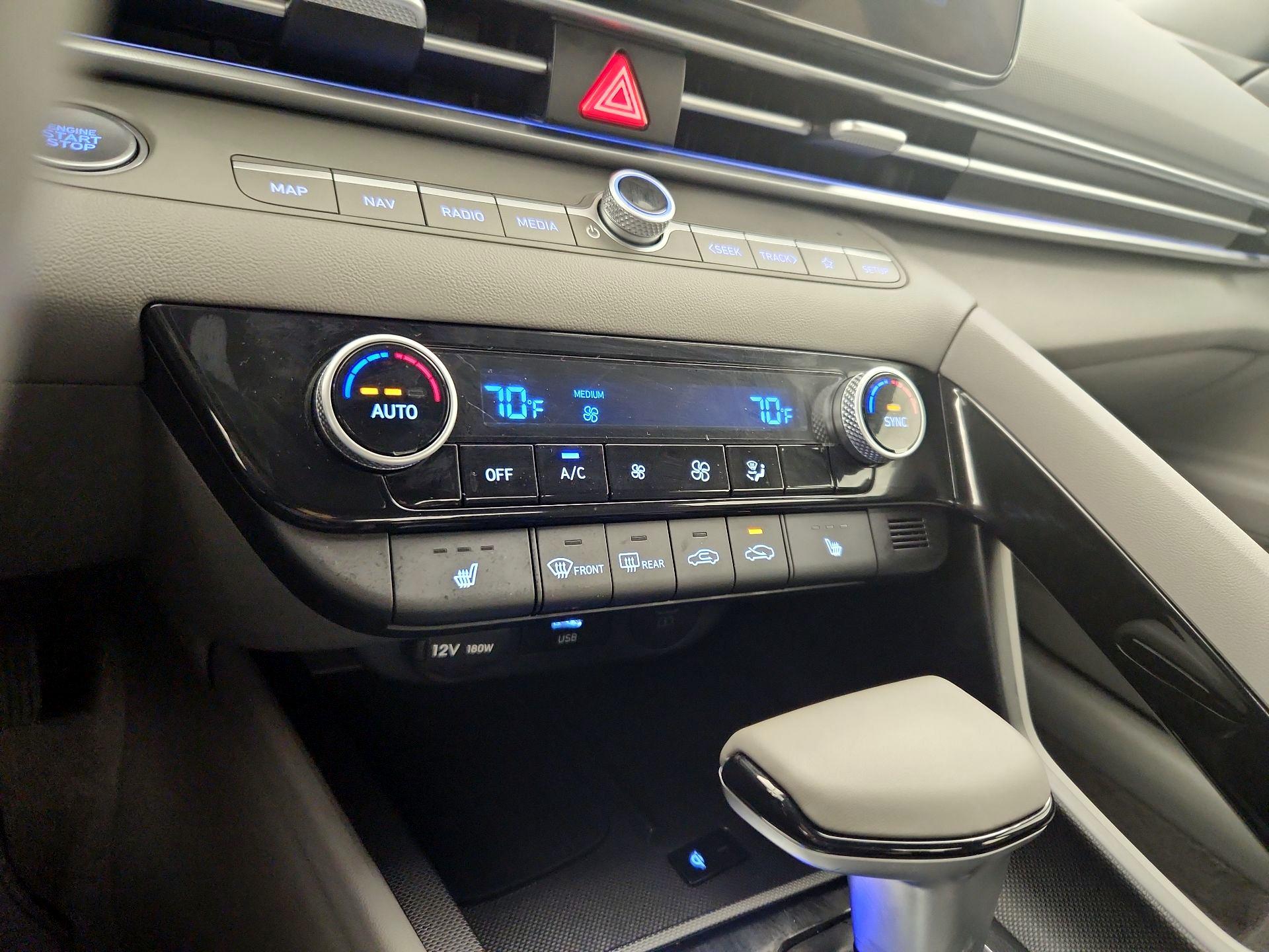 Thumbnail: 2025 Hyundai Elantra - 17