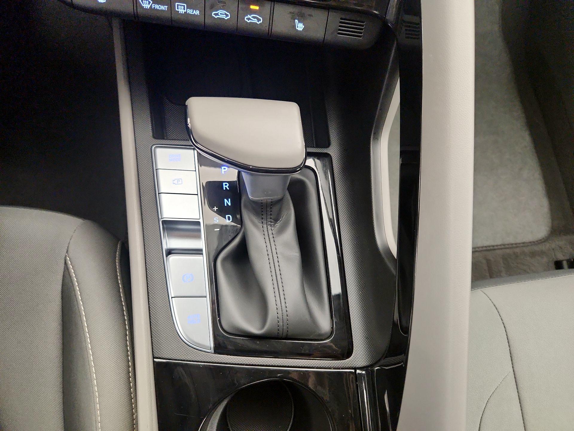 Thumbnail: 2025 Hyundai Elantra - 18