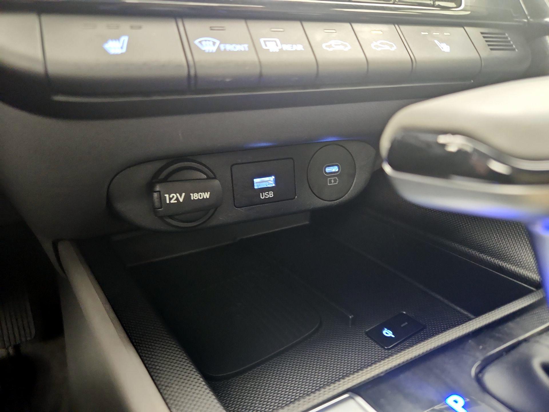 Thumbnail: 2025 Hyundai Elantra - 19