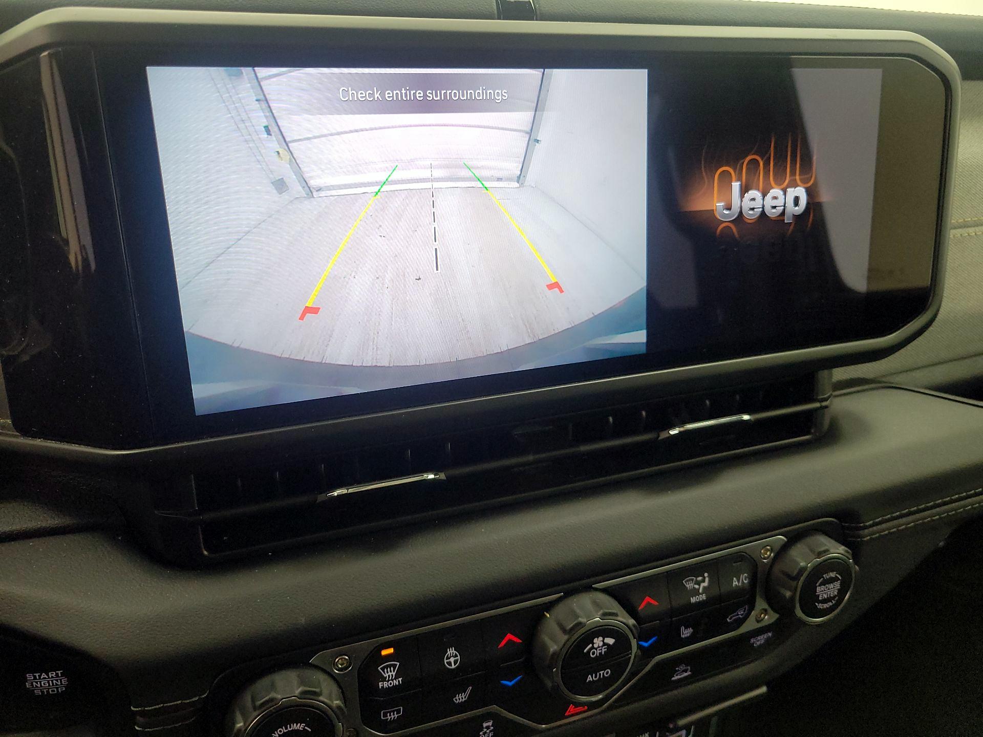 Thumbnail: 2025 Jeep Wrangler - 14