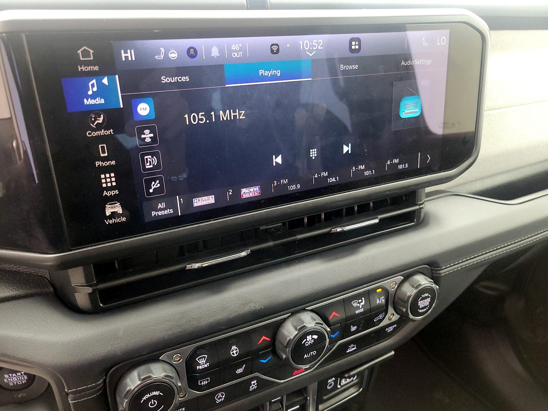 Thumbnail: 2025 Jeep Wrangler - 15