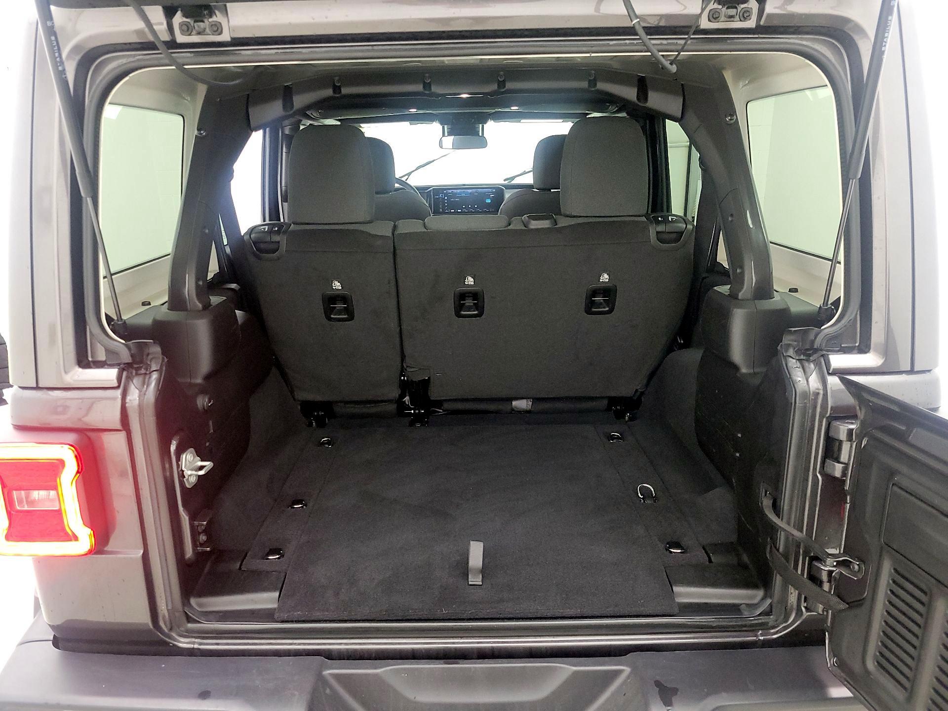 Thumbnail: 2025 Jeep Wrangler - 20