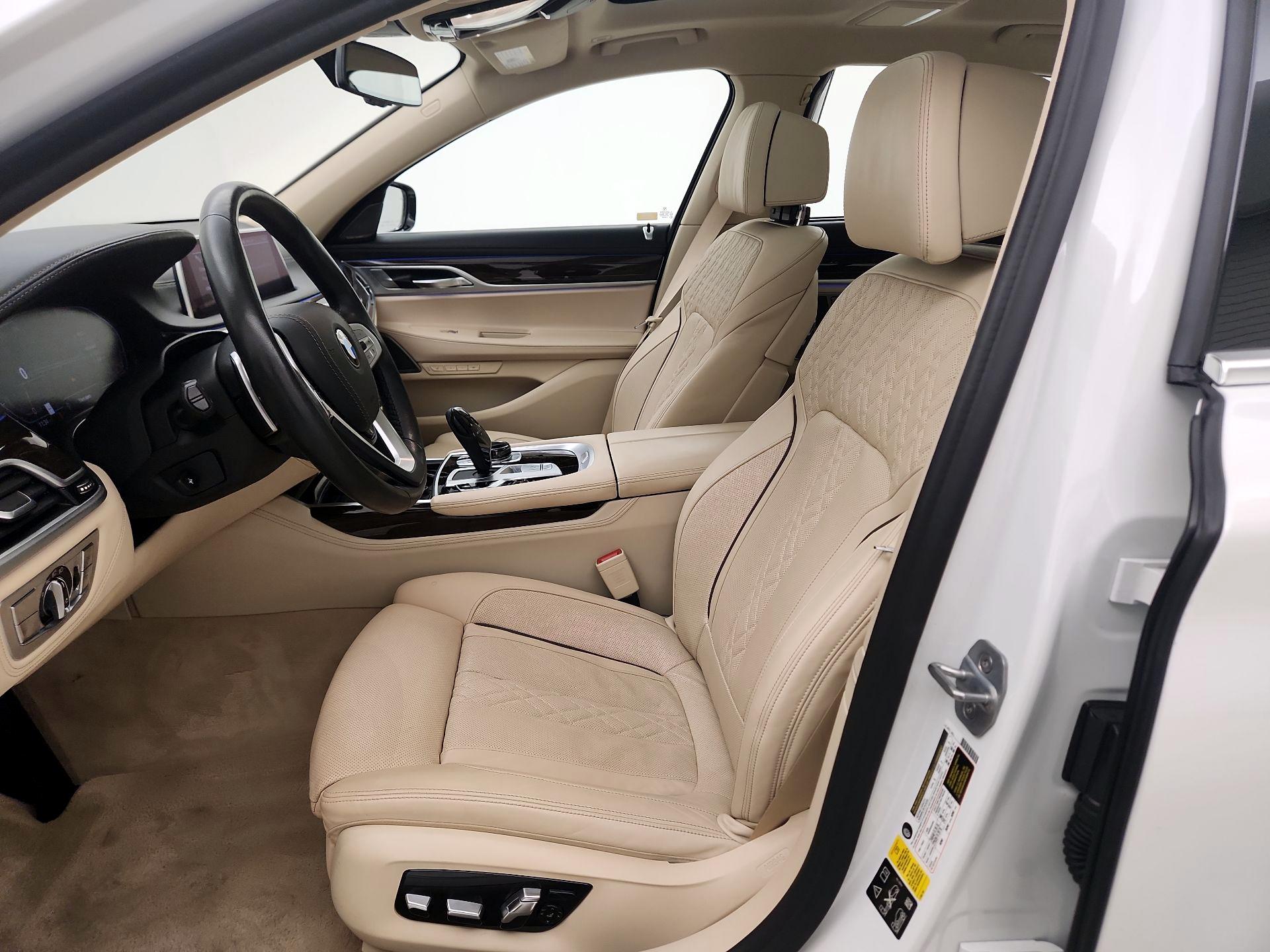 Thumbnail: 2020 BMW 7 Series - 11