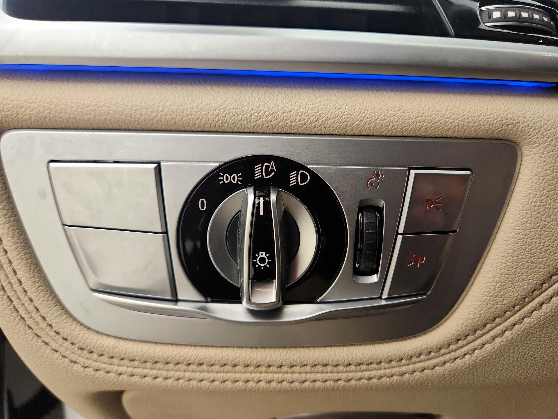 Thumbnail: 2020 BMW 7 Series - 13