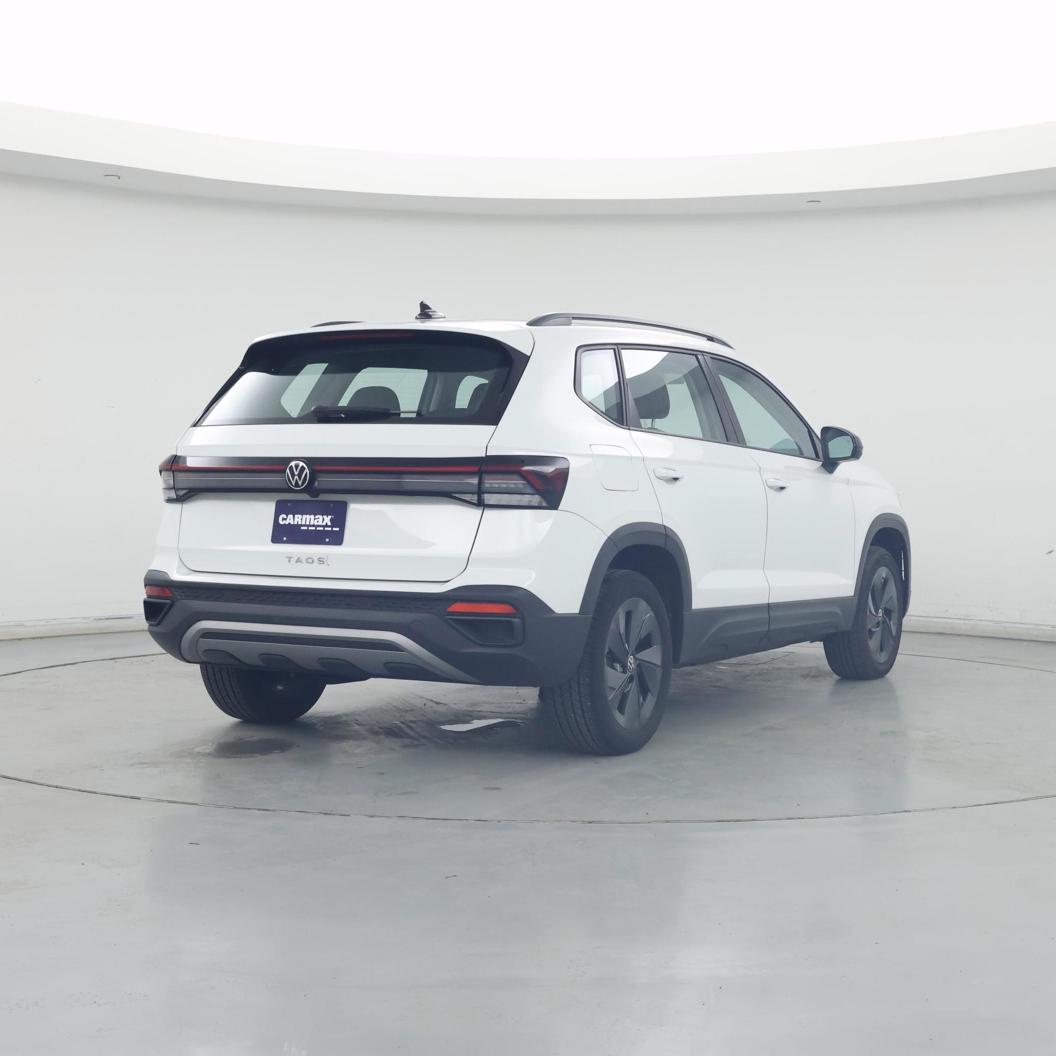 Thumbnail: 2025 Volkswagen Taos - 8