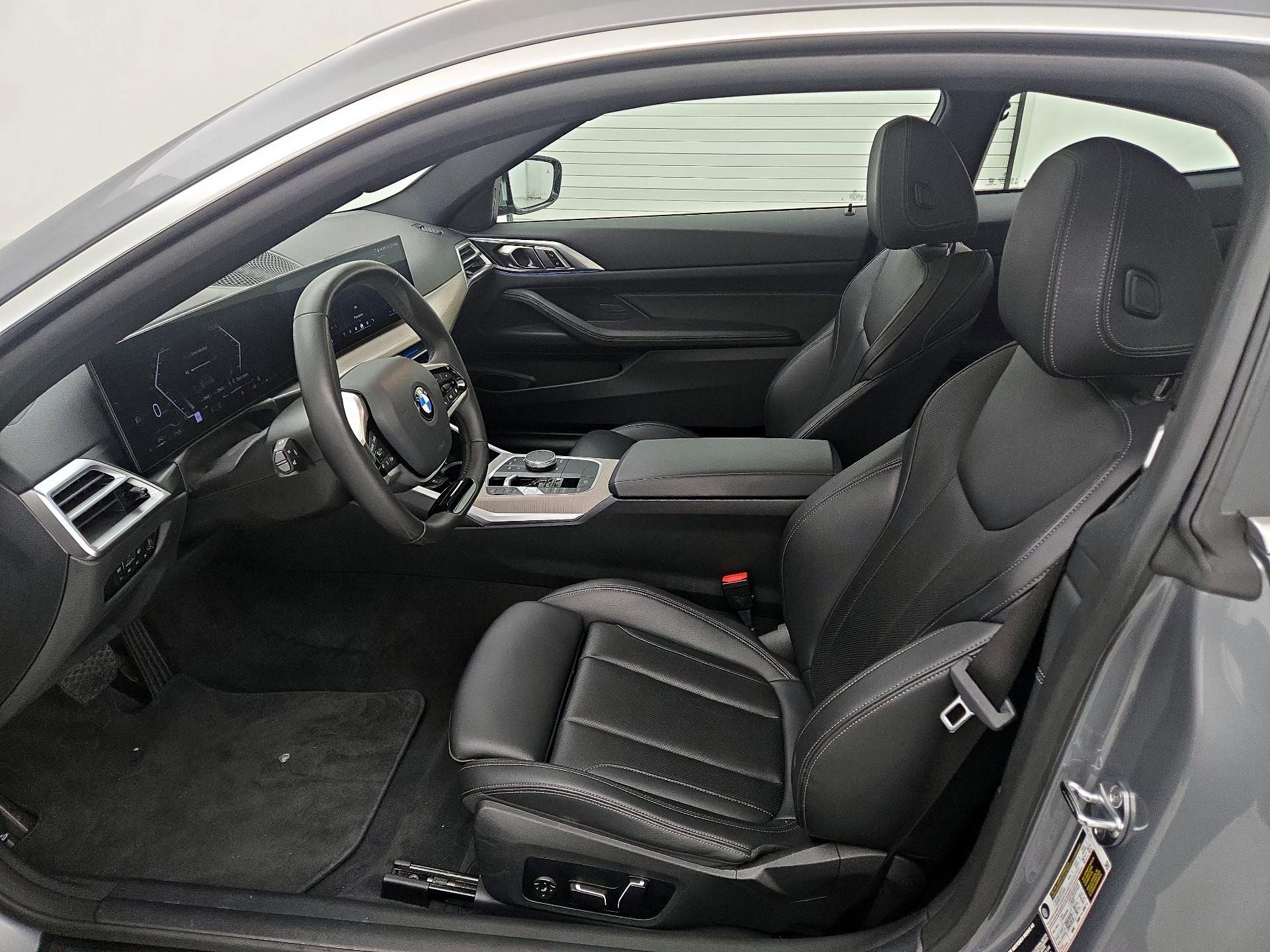 Thumbnail: 2025 BMW 4 Series - 11