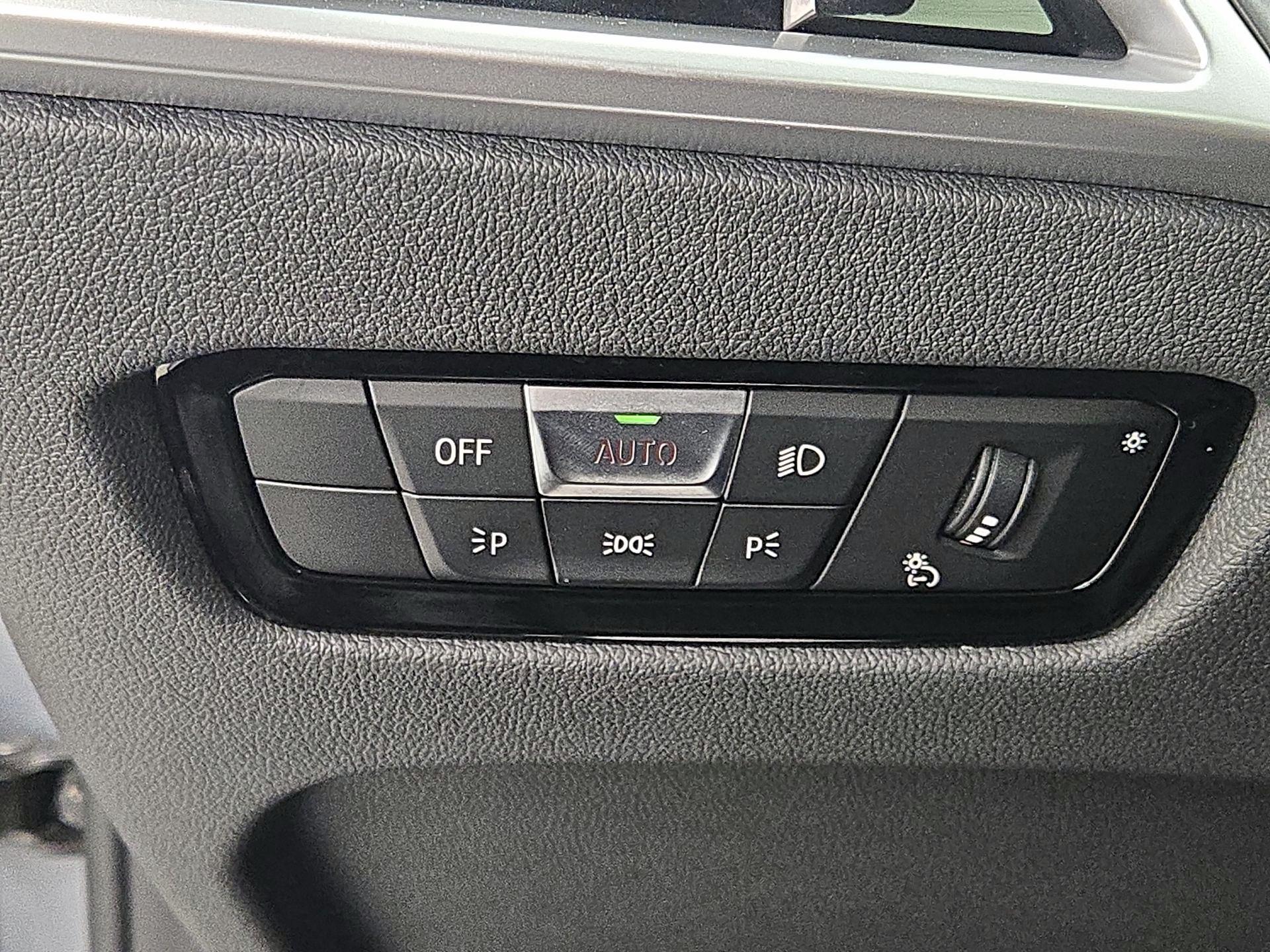 Thumbnail: 2025 BMW 4 Series - 13