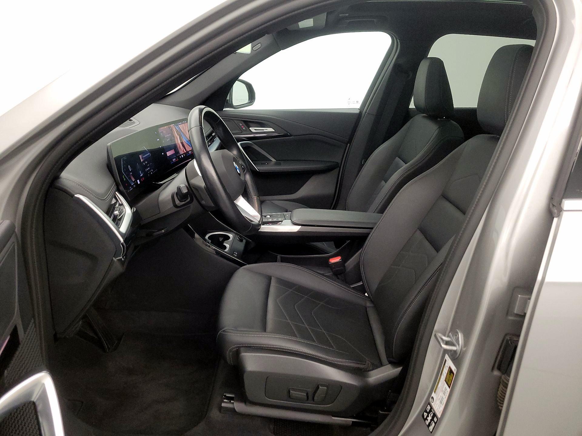 Thumbnail: 2025 BMW X1 - 11