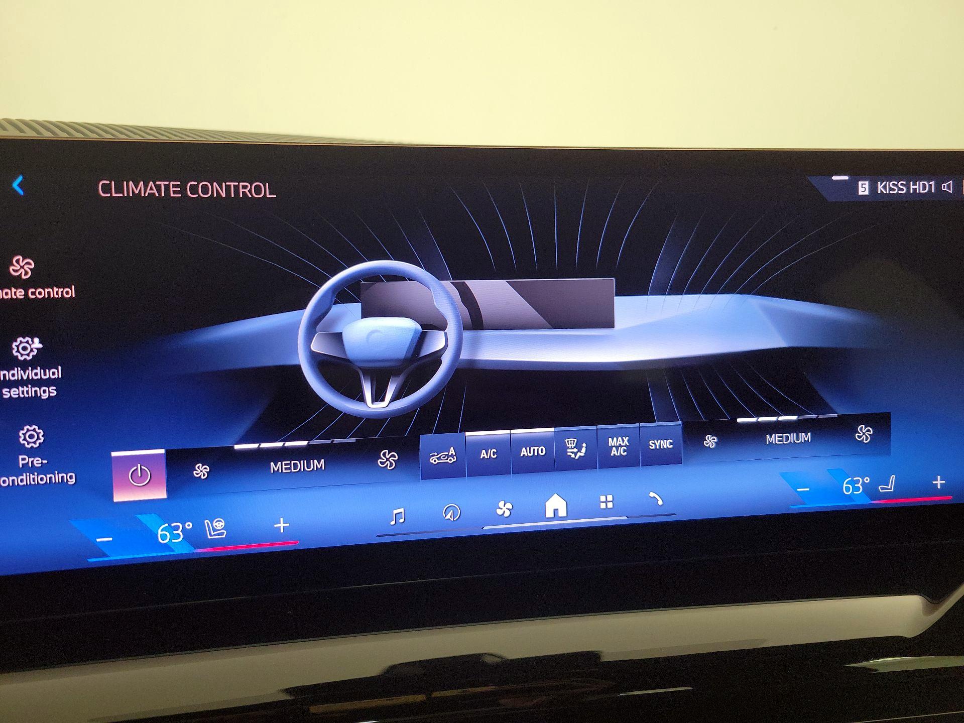 Thumbnail: 2025 BMW 5 Series - 17