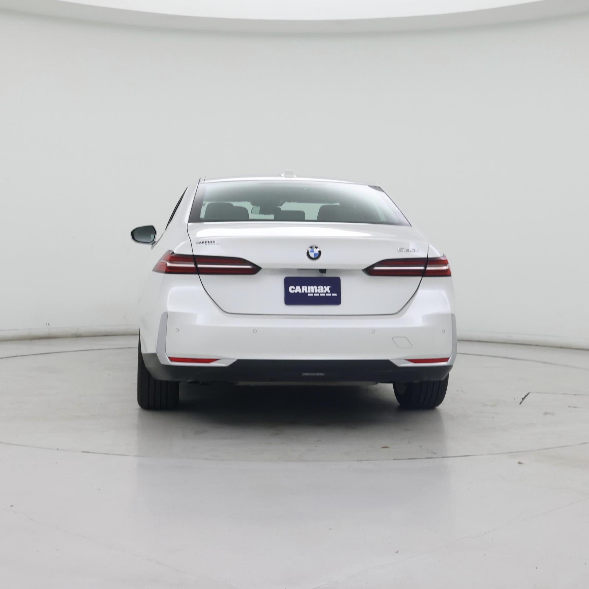 Thumbnail: 2025 BMW 5 Series - 6