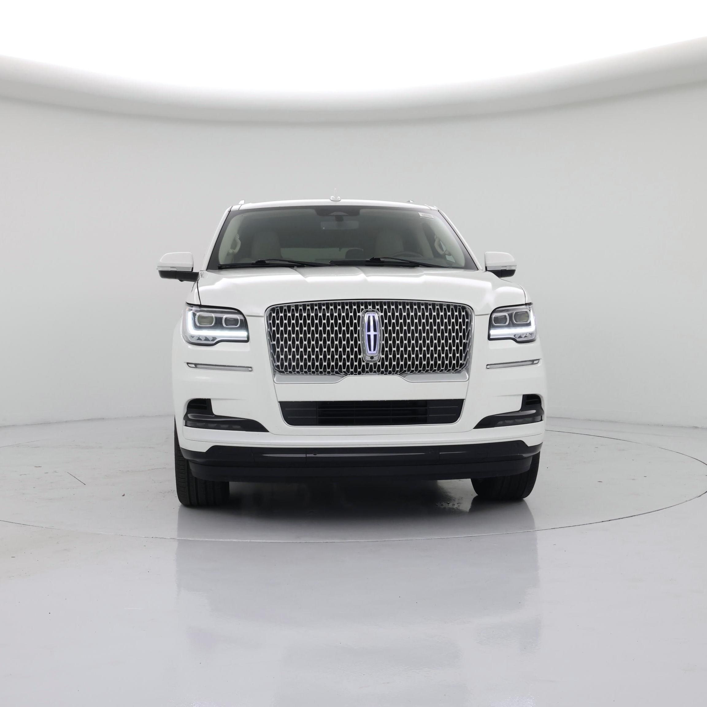 Thumbnail: 2024 Lincoln Navigator - 5