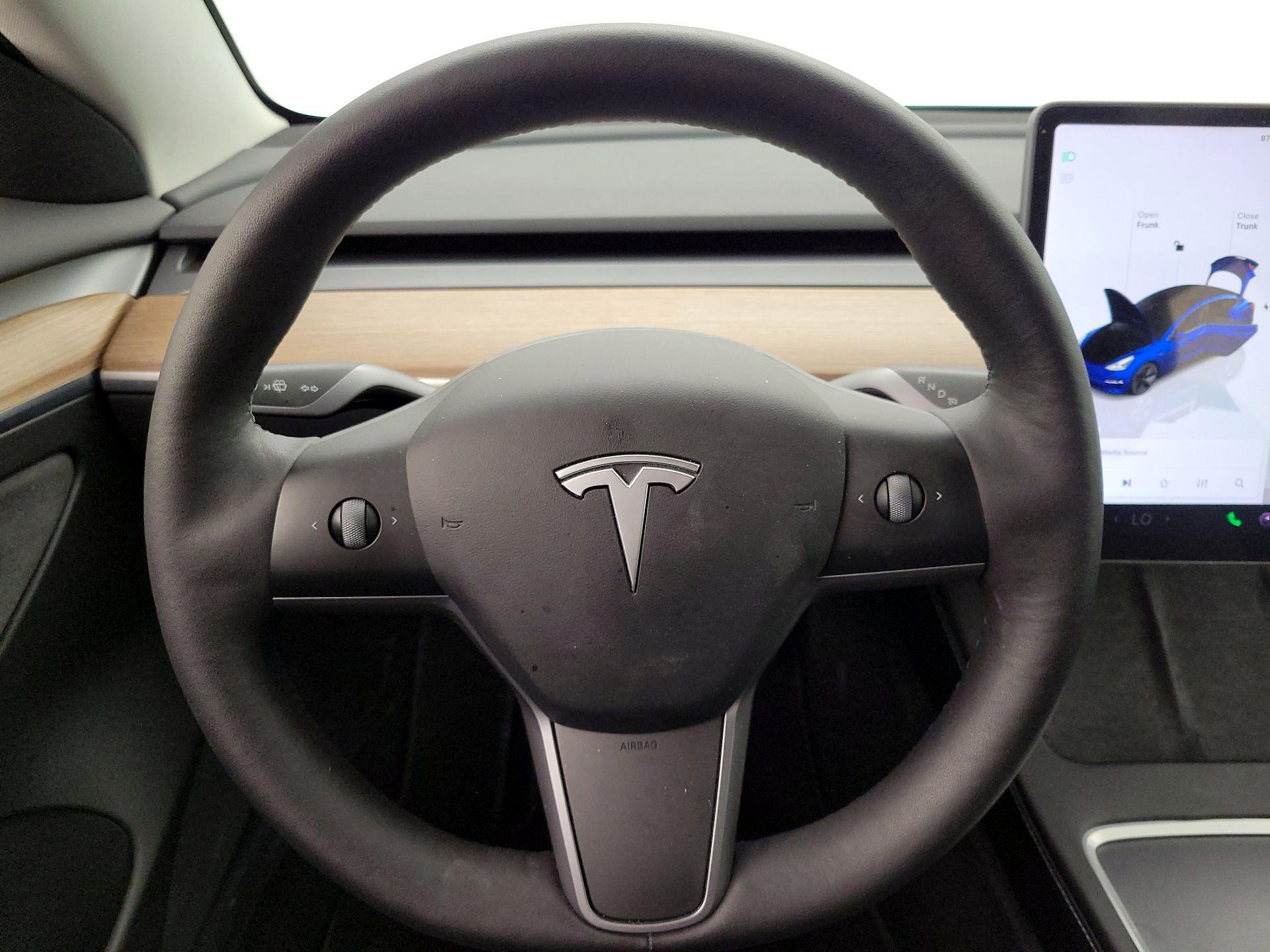 Thumbnail: 2022 Tesla Model 3 - 10