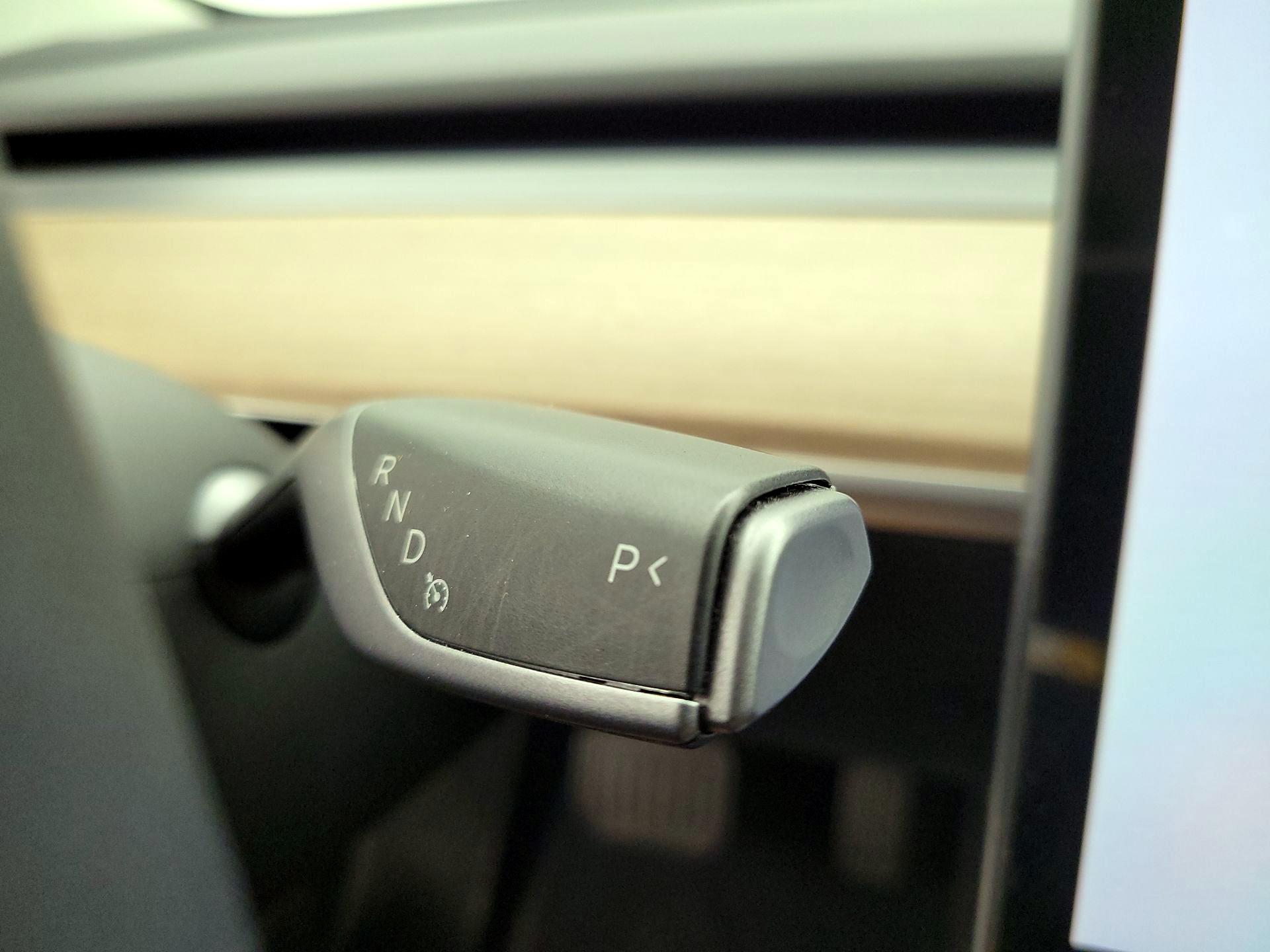 Thumbnail: 2022 Tesla Model 3 - 17