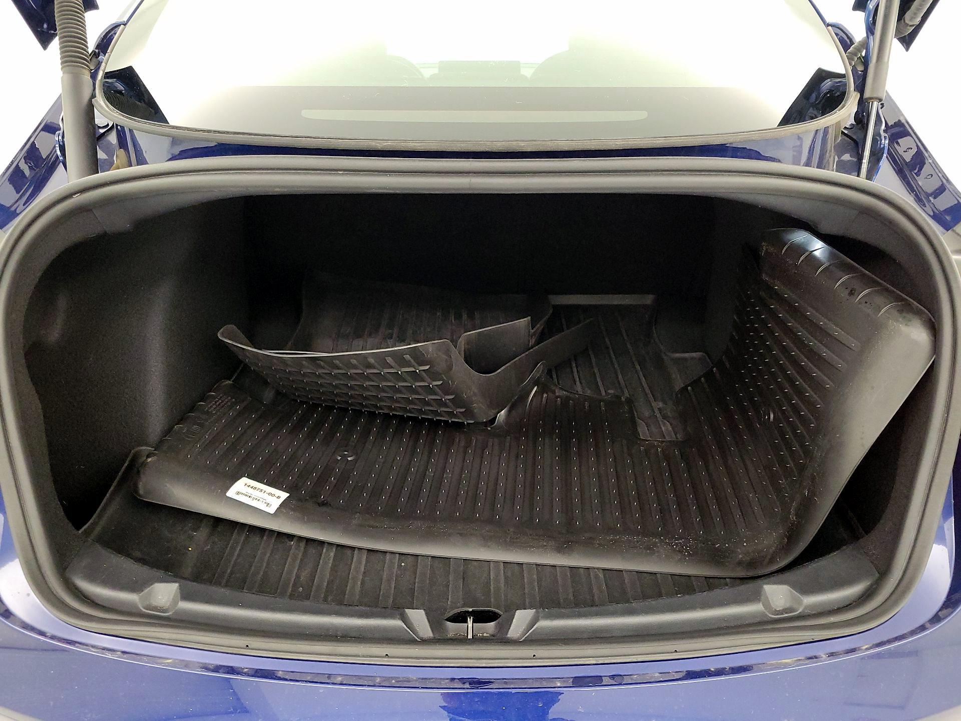 Thumbnail: 2022 Tesla Model 3 - 19