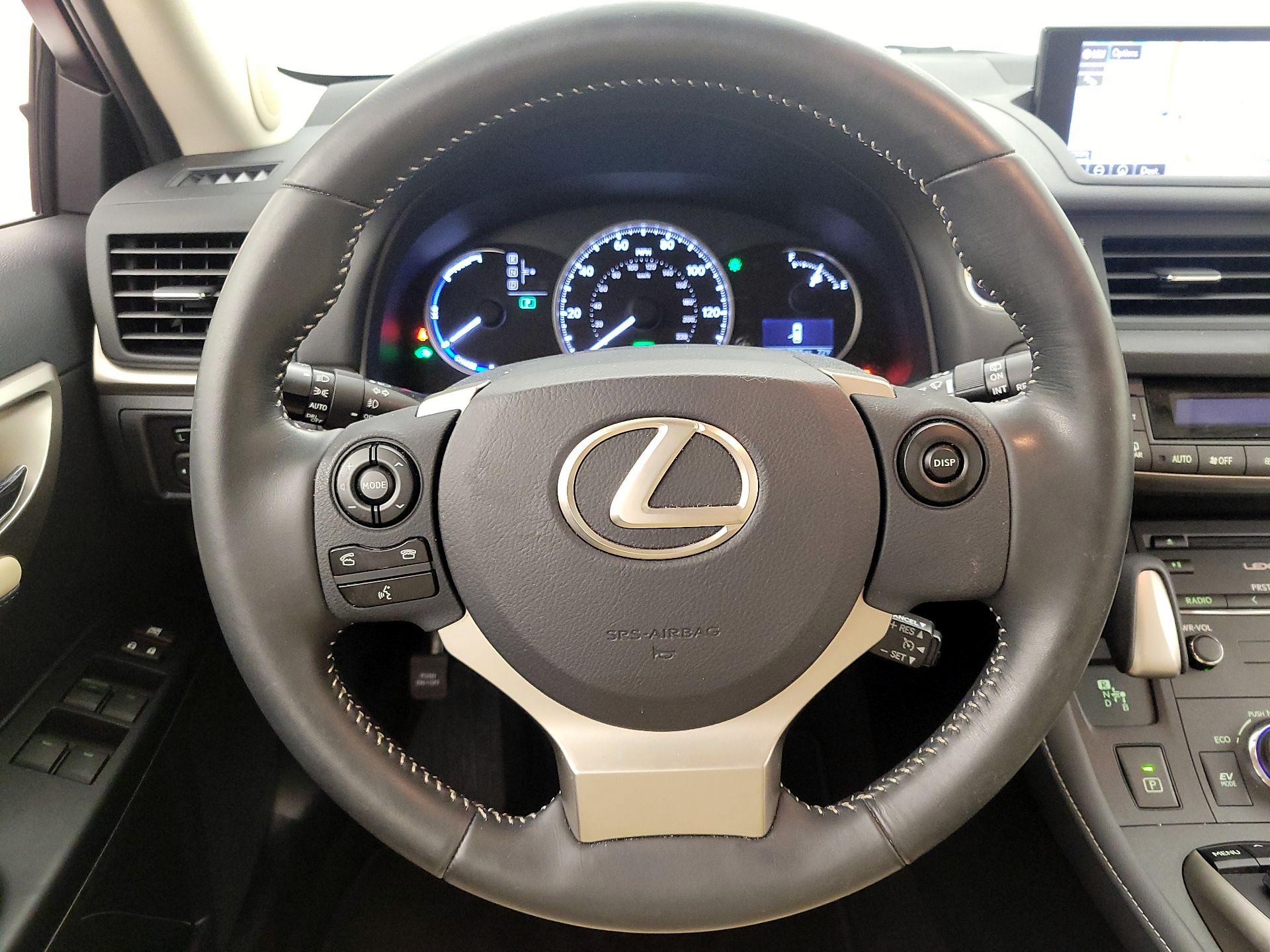 Thumbnail: 2015 Lexus CT - 10