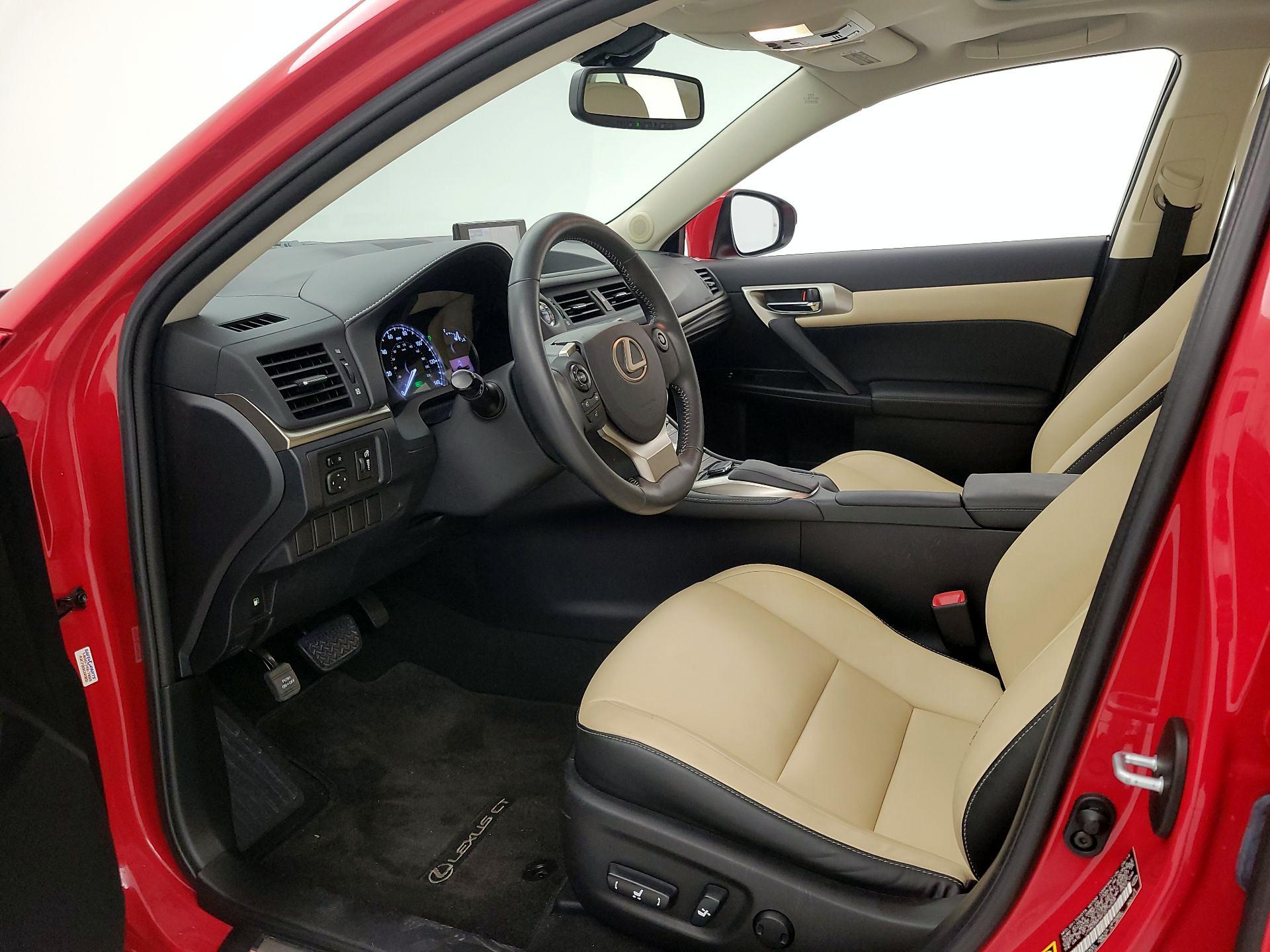 Thumbnail: 2015 Lexus CT - 11