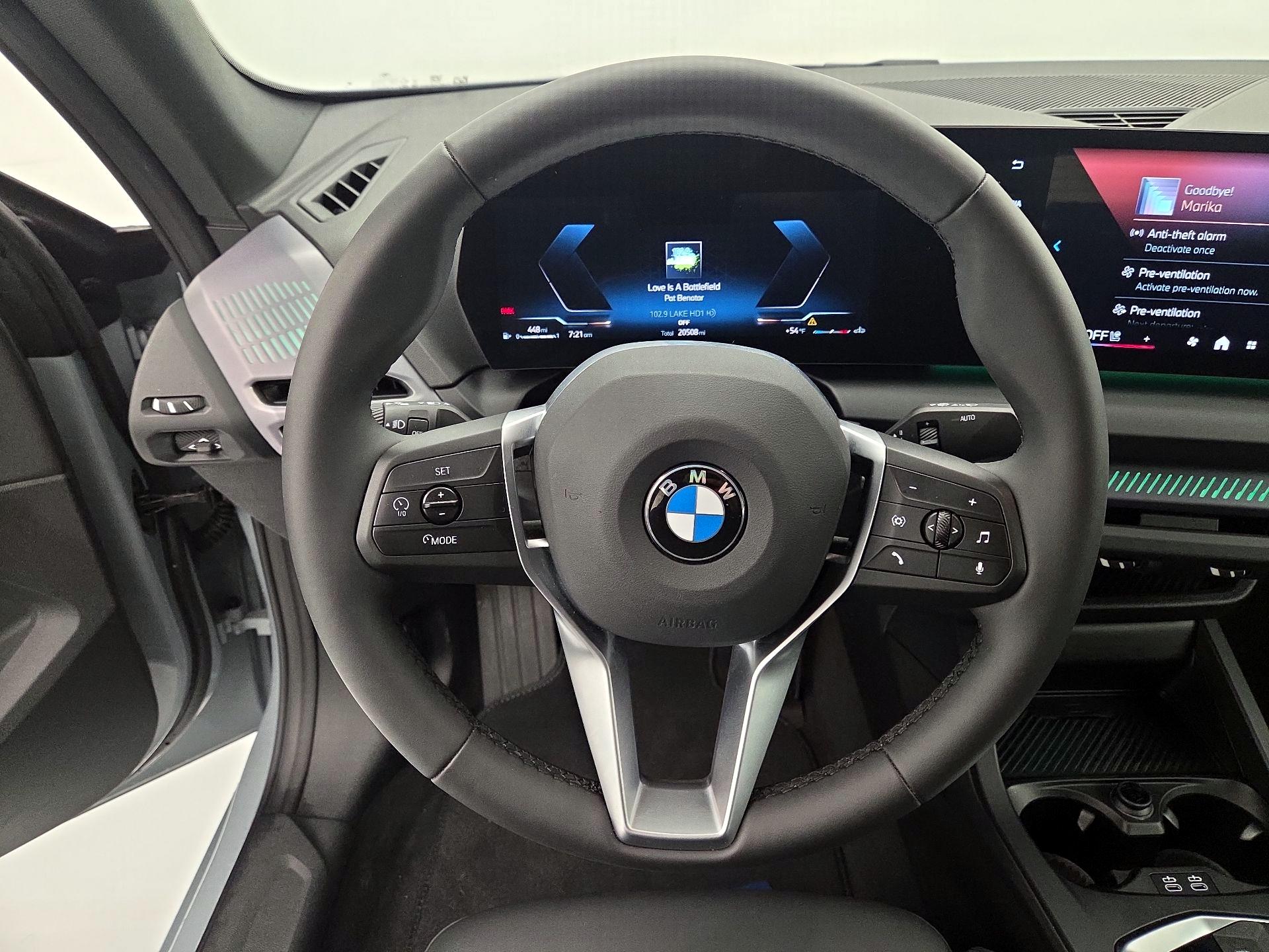 Thumbnail: 2025 BMW 2 Series - 10