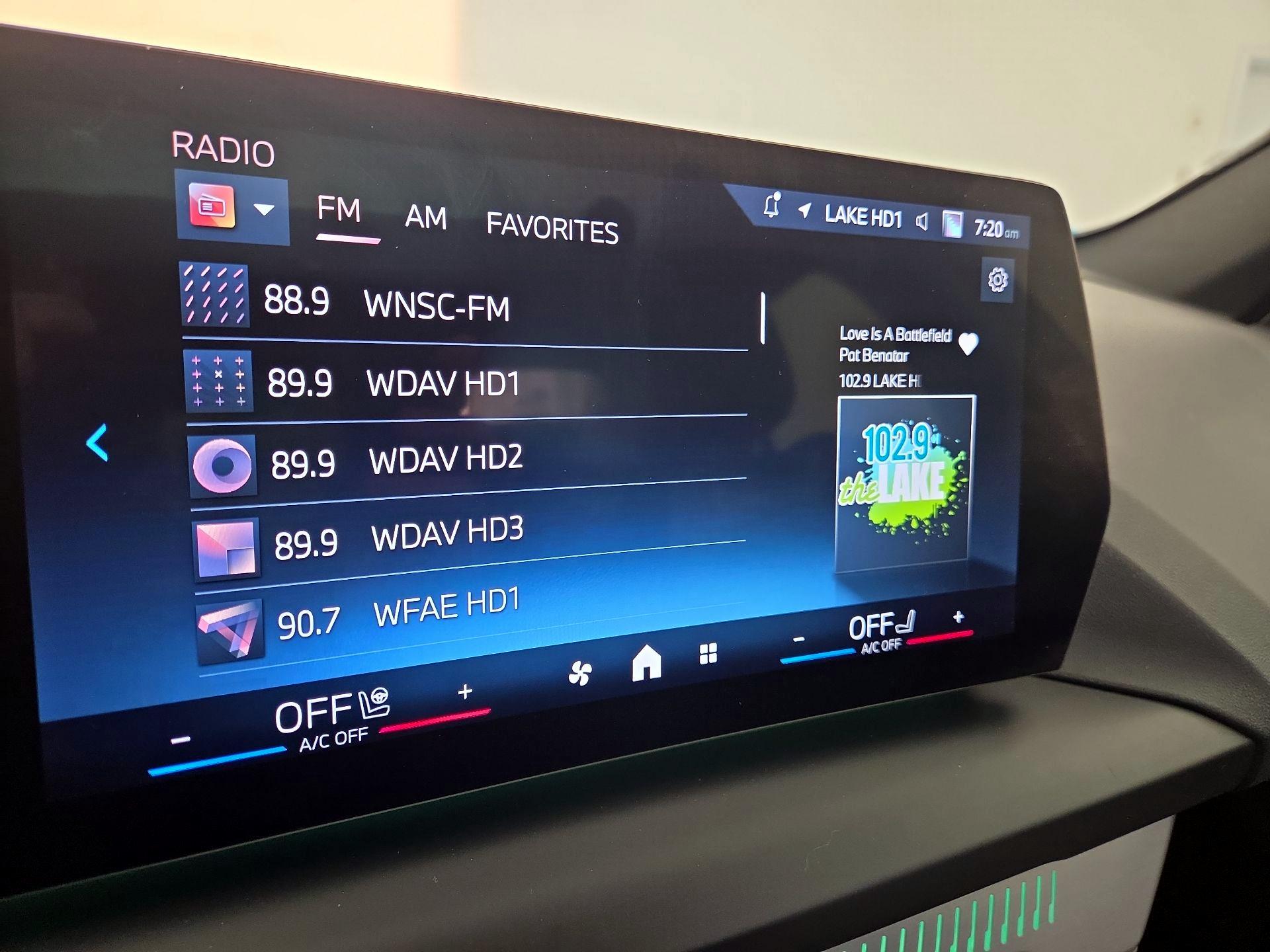 Thumbnail: 2025 BMW 2 Series - 14