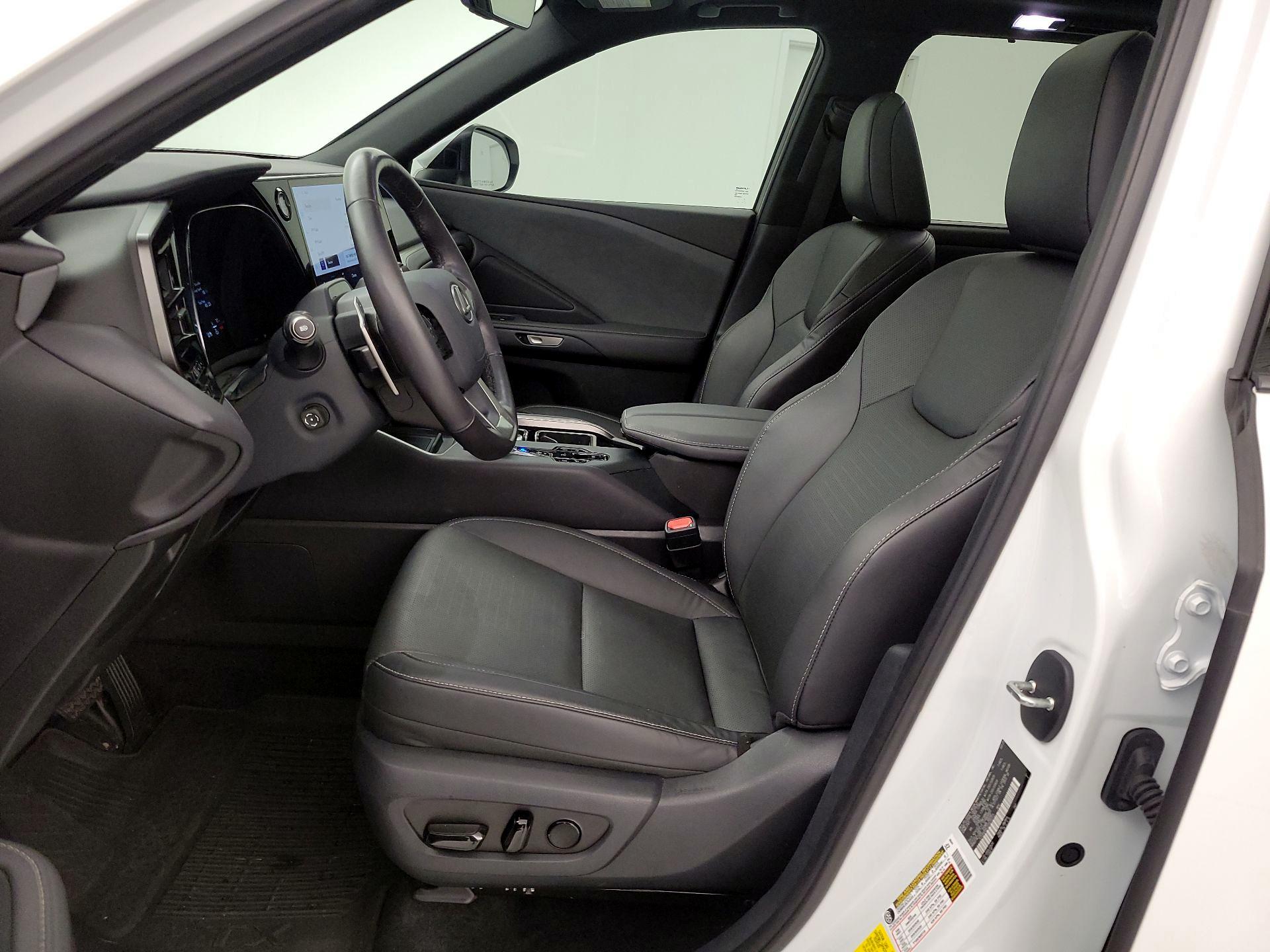 Thumbnail: 2025 Lexus TX - 11