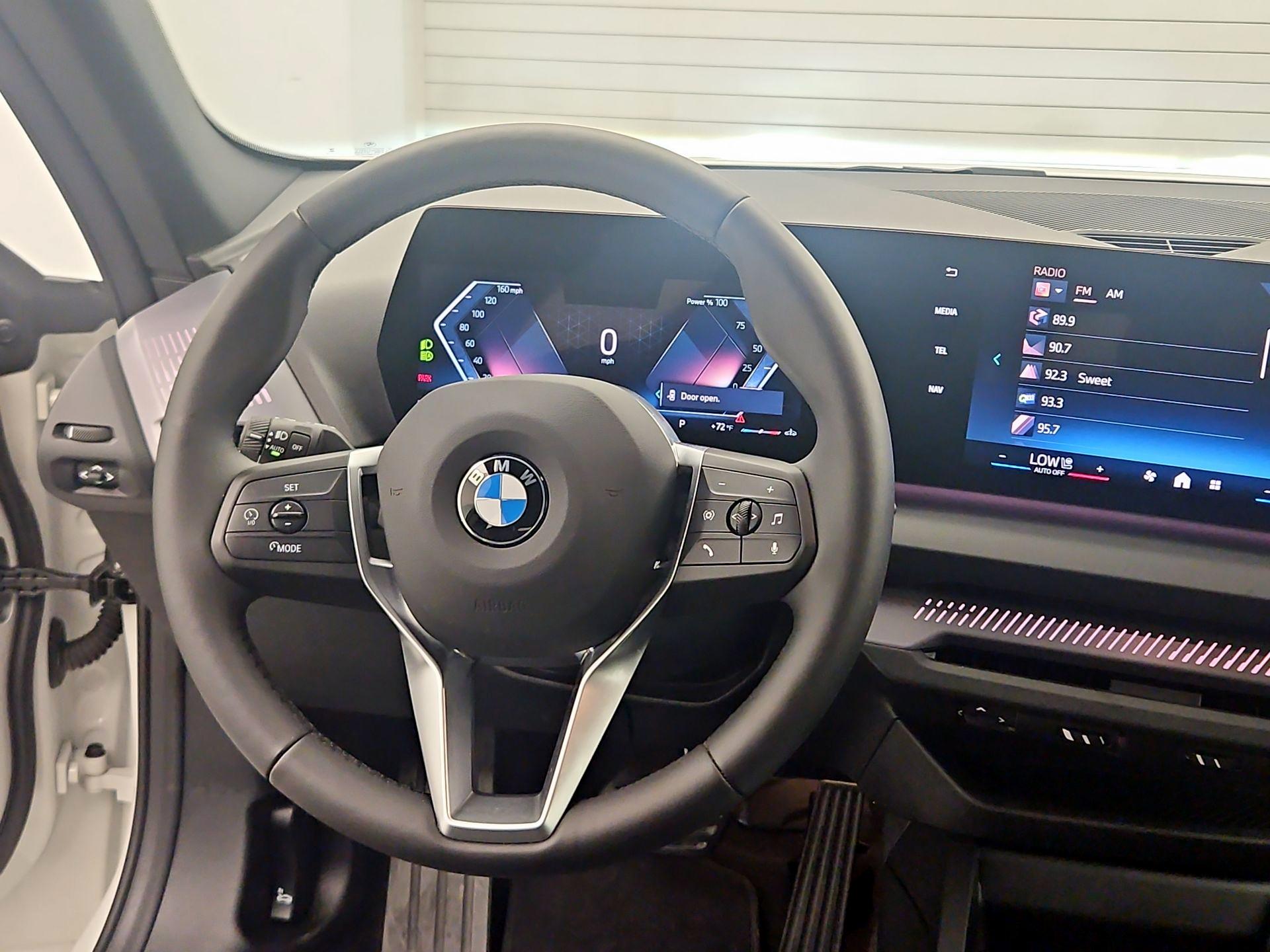 Thumbnail: 2025 BMW 2 Series - 10