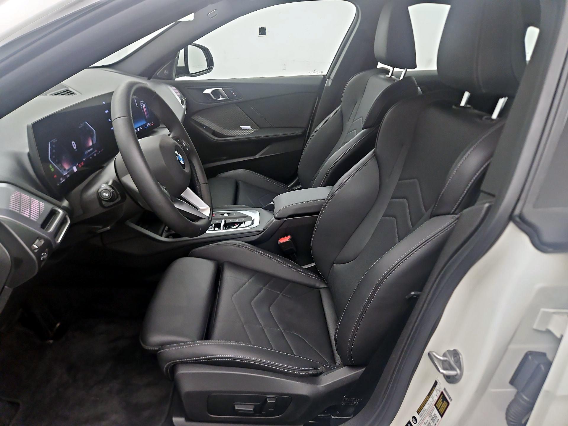 Thumbnail: 2025 BMW 2 Series - 11