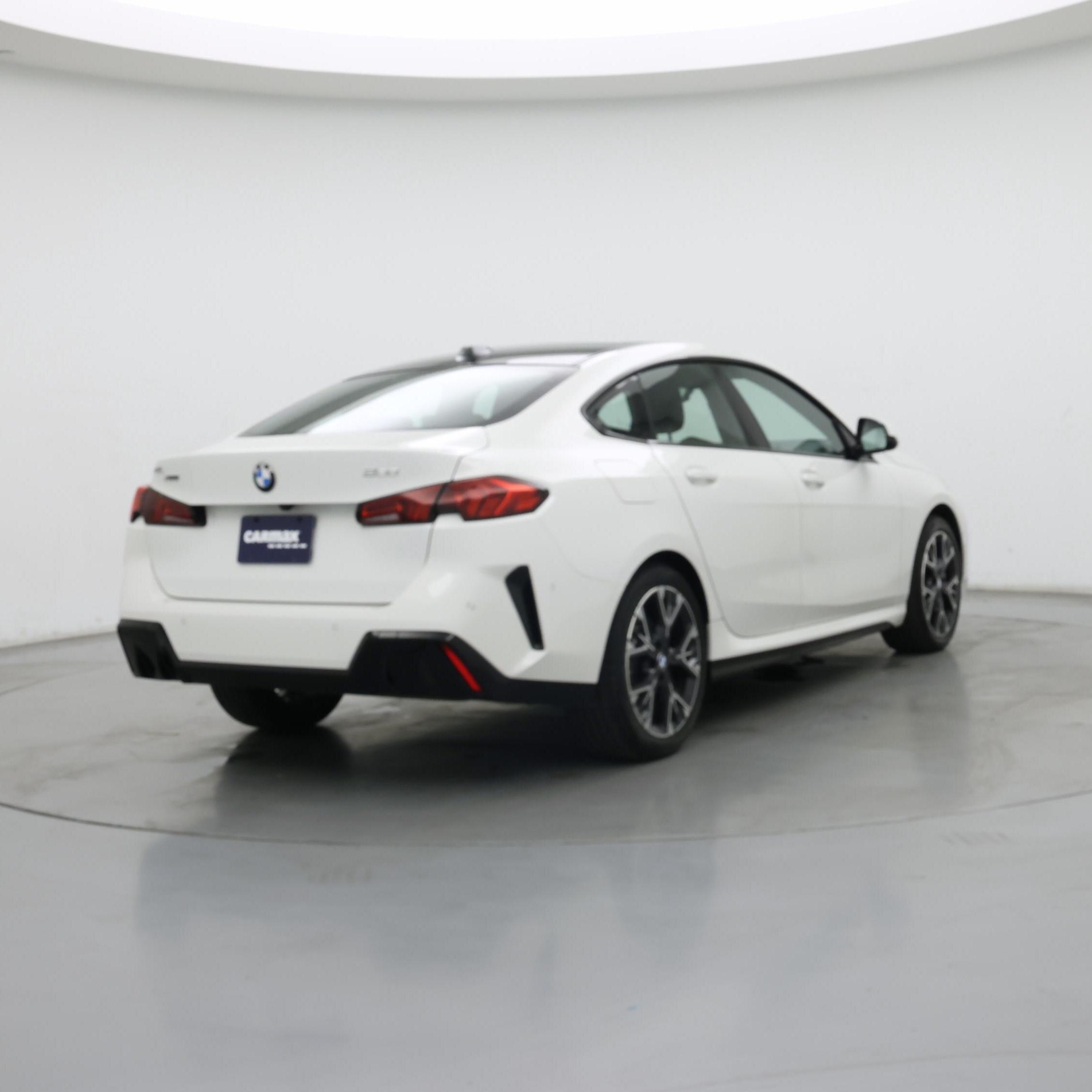 Thumbnail: 2025 BMW 2 Series - 8