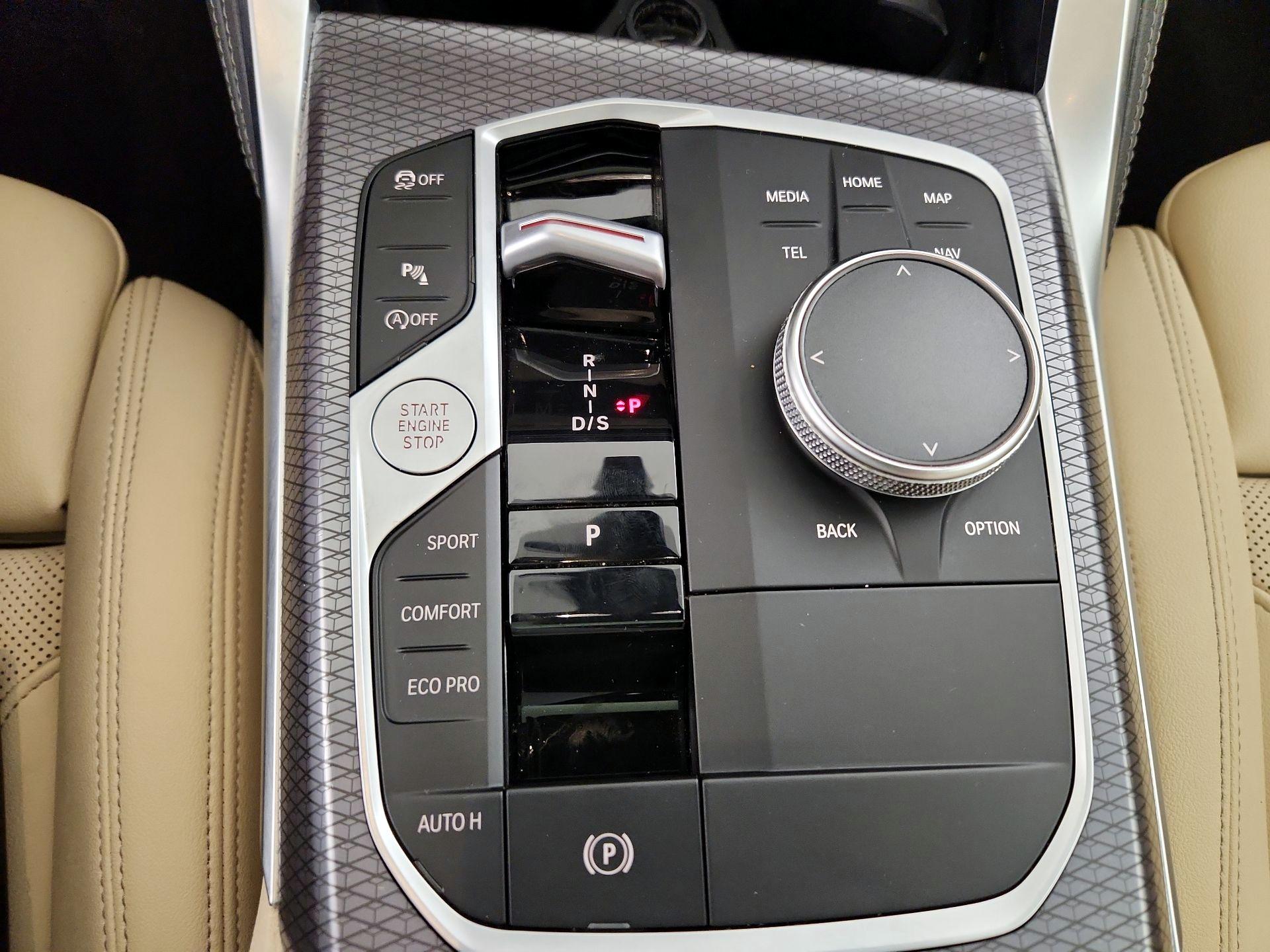 Thumbnail: 2025 BMW 4 Series - 18