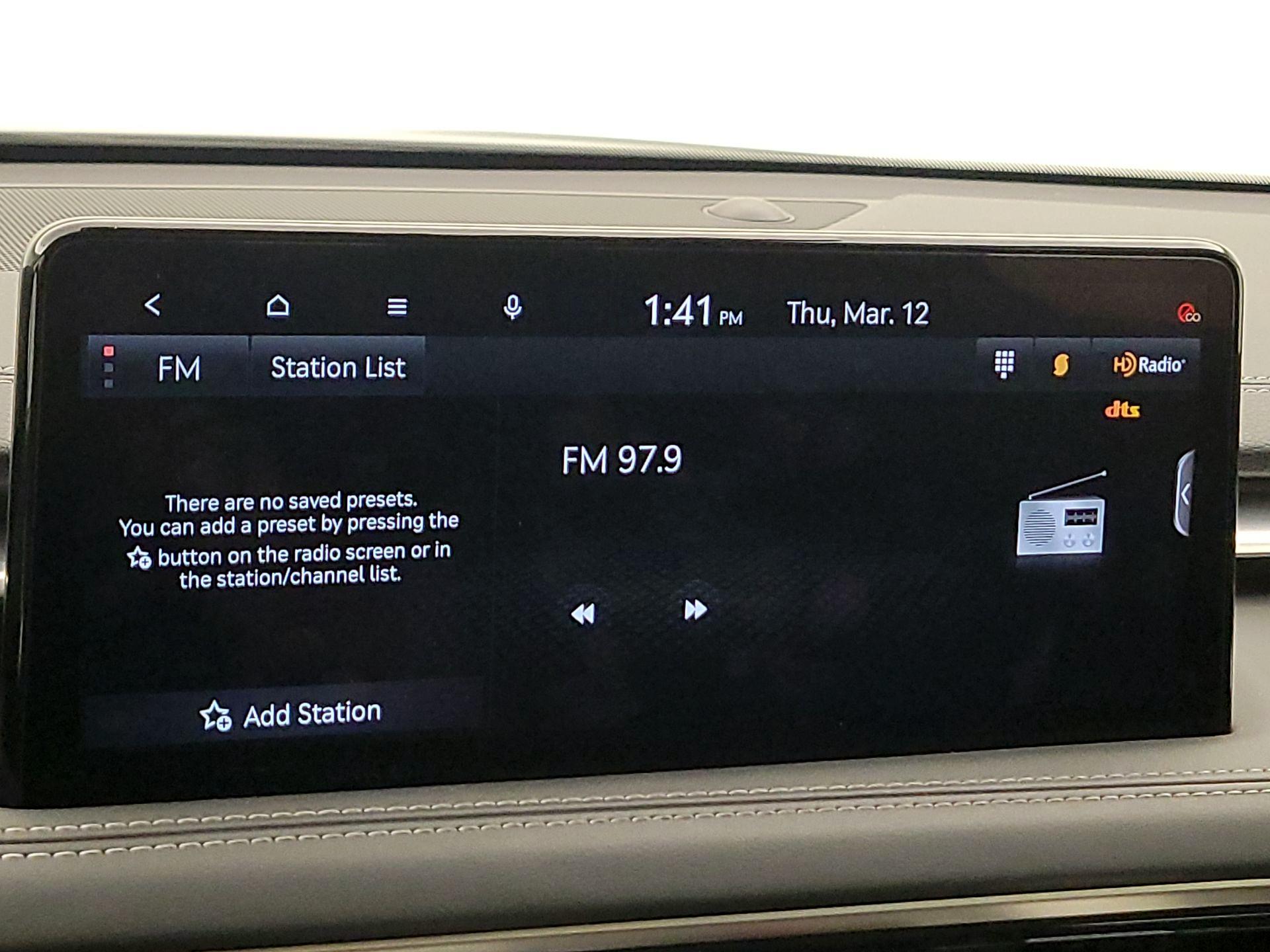 Thumbnail: 2025 Genesis G70 - 16