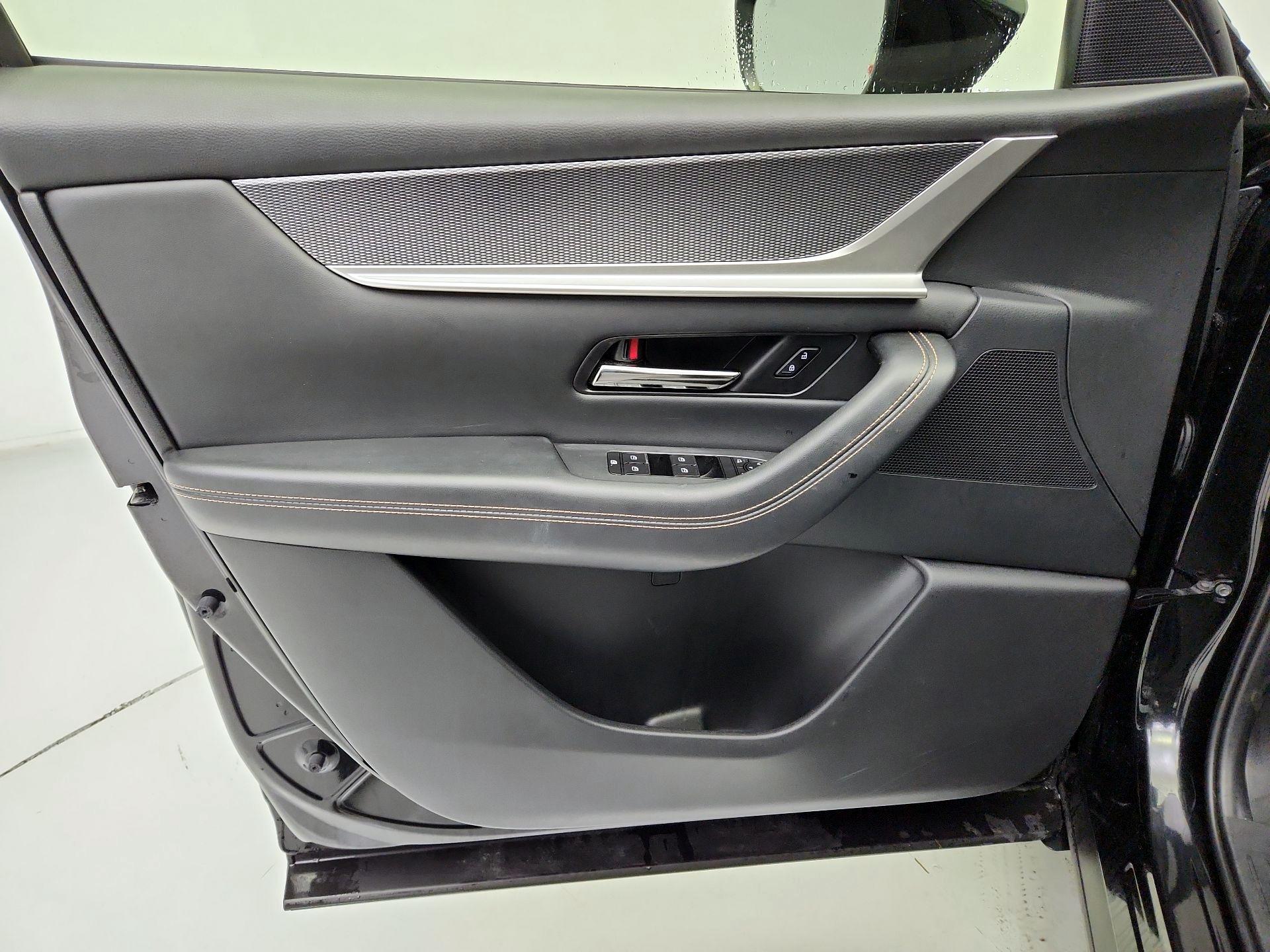 Thumbnail: 2025 Mazda CX-70 - 12