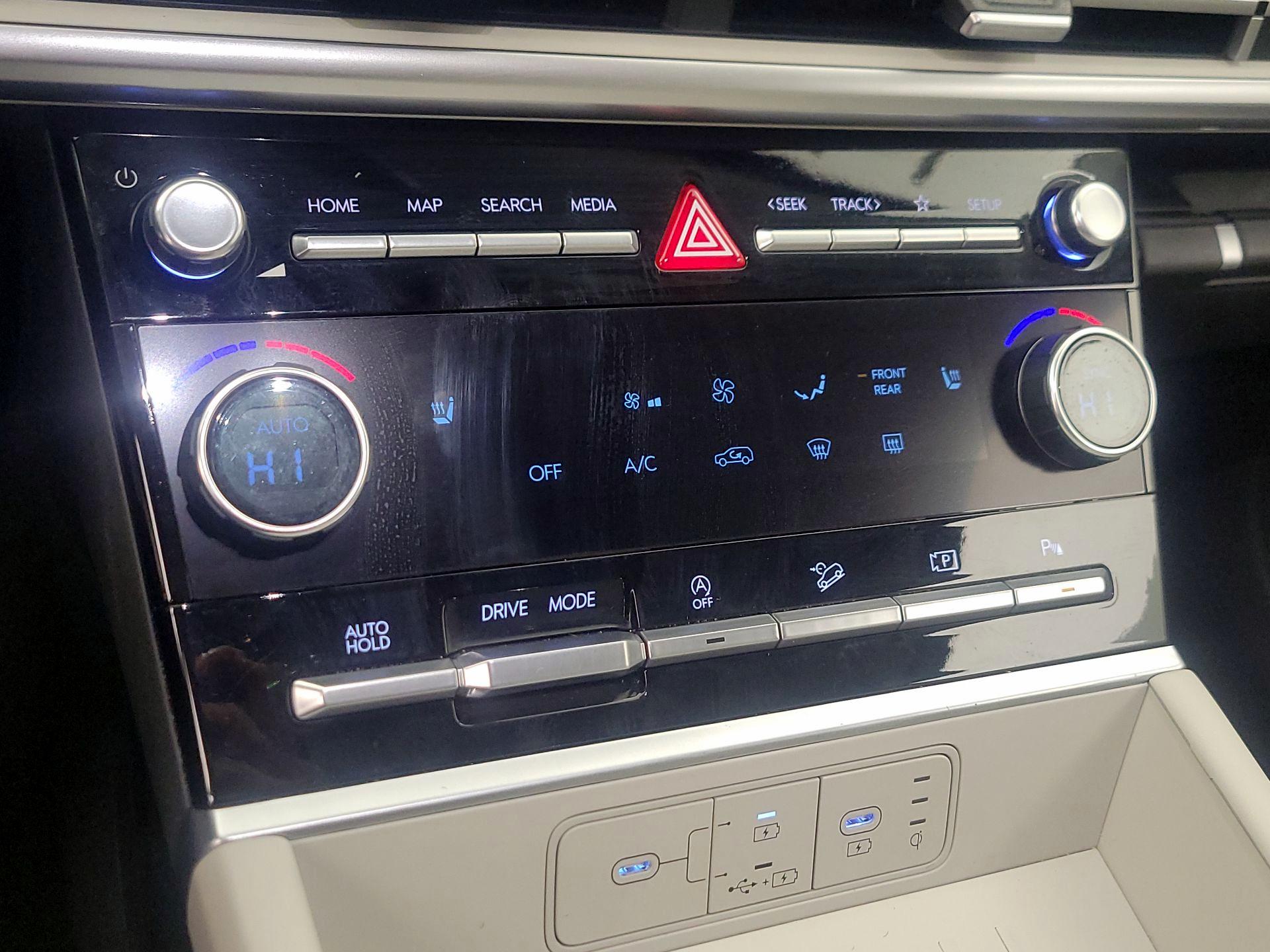 Thumbnail: 2025 Hyundai Santa Fe - 16